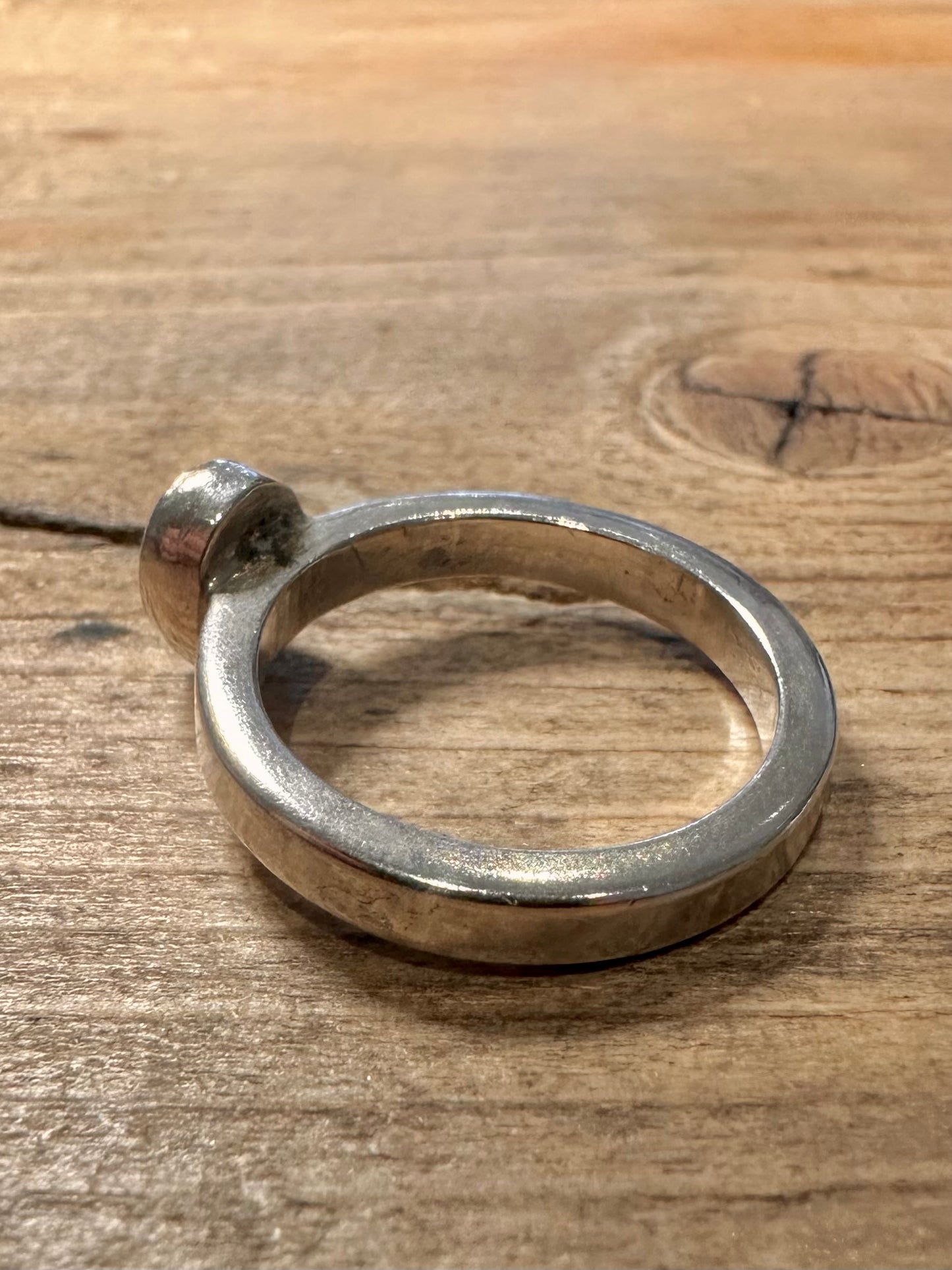 Modernist Green Stone 925 Silver Size T Ring