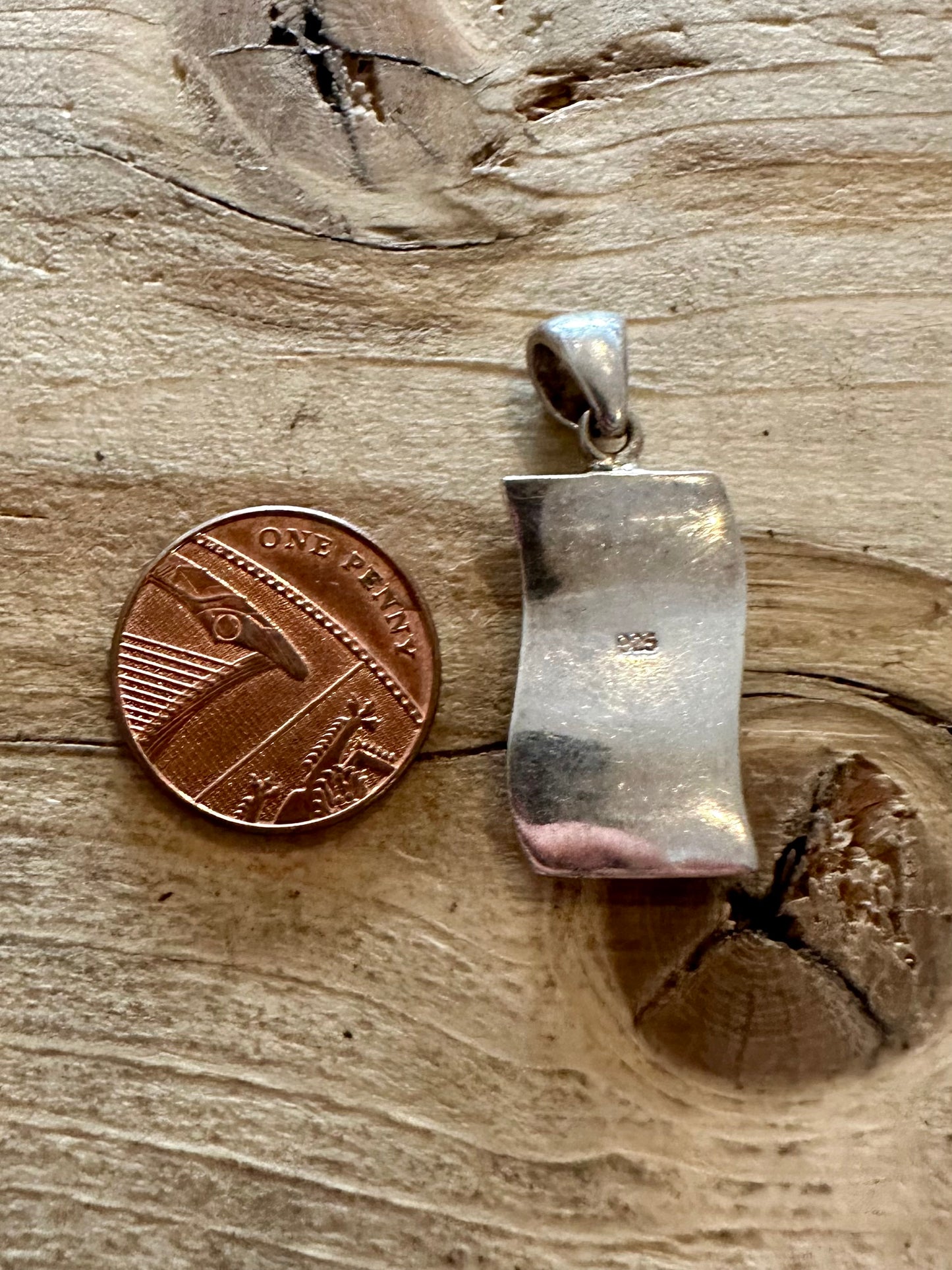 Abstract Mother of Pearl Wavy Rectangle 925 Silver Pendant