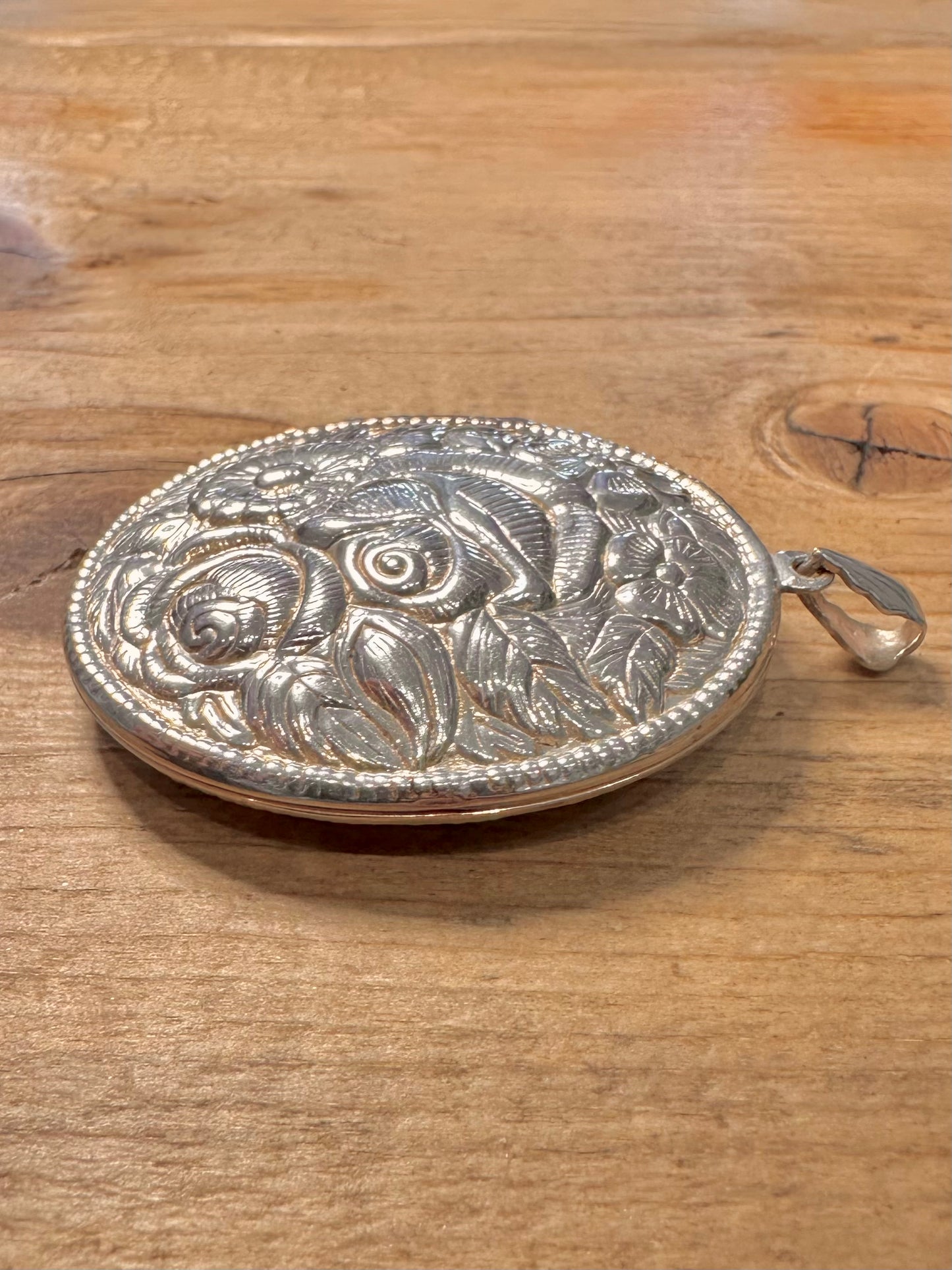 Vintage Large Oval Floral Style 925 Silver Locket Pendant