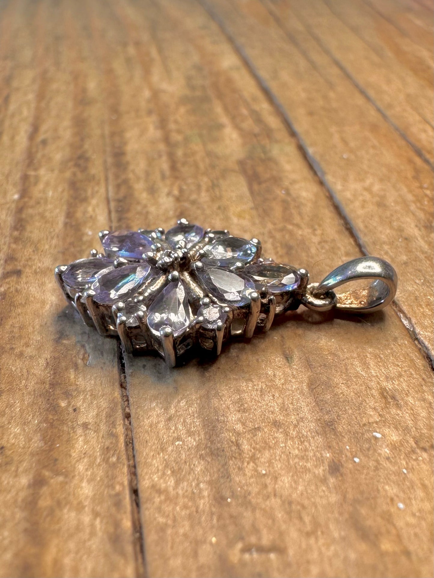 Blumen-Cluster Lavendel Edelstein 925 Sterling Silber Anhänger