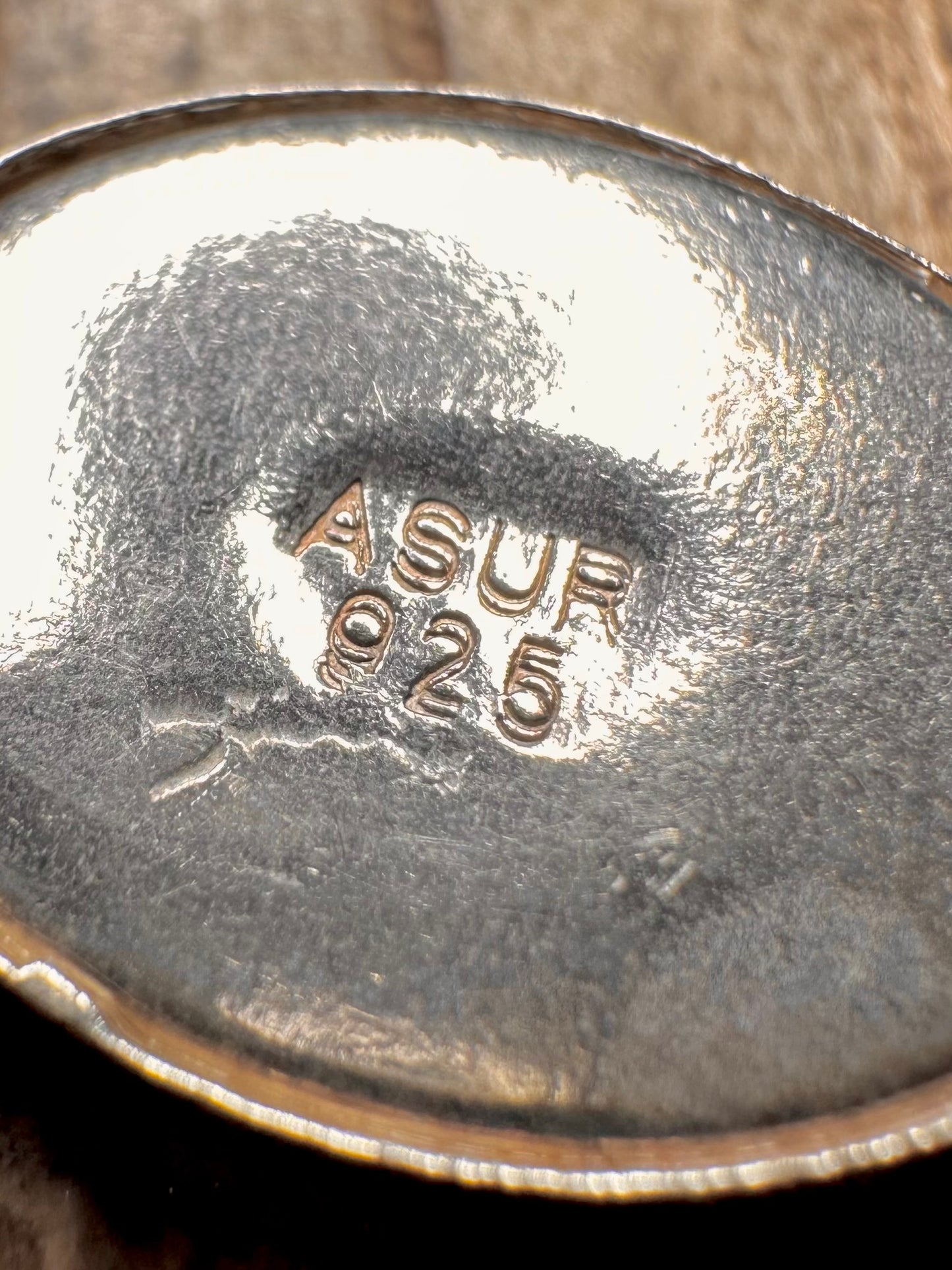 Vintage Oval Blue Engraved 925 Sterling Silver Pendant