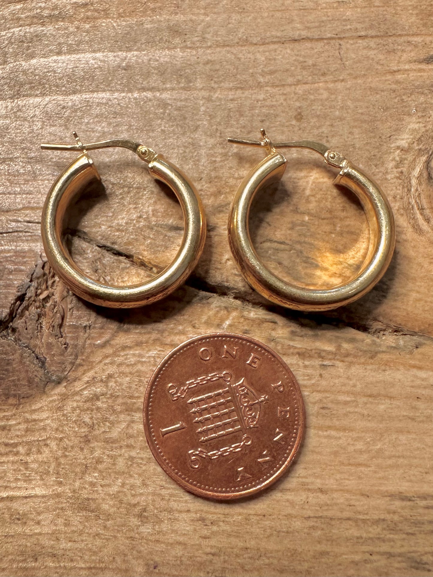 Modern Textured Chunky Gold on 925 Silver Italy Hoop Earrings