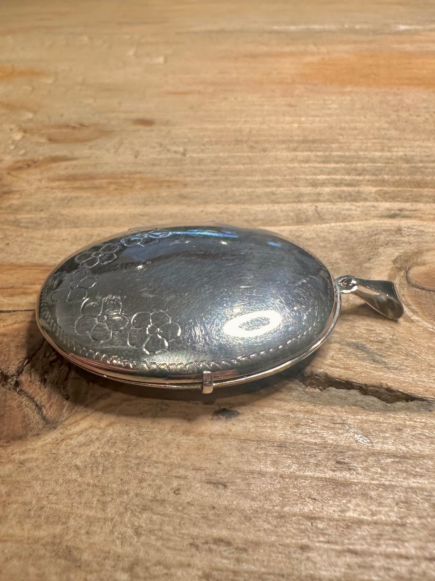 Vintage Large Oval Flower Engraved 925 Silver Locket Pendant