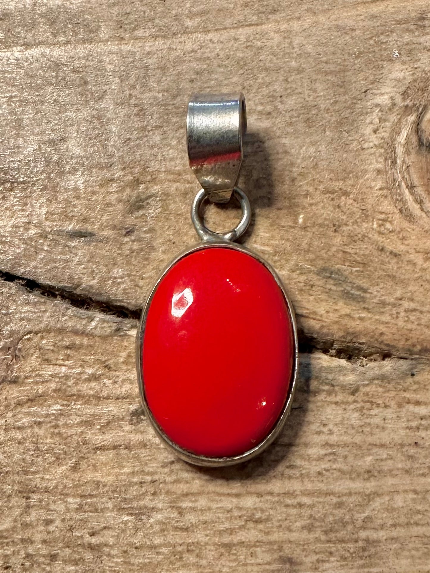 Vintage Red Oval 925 Silver Pendant