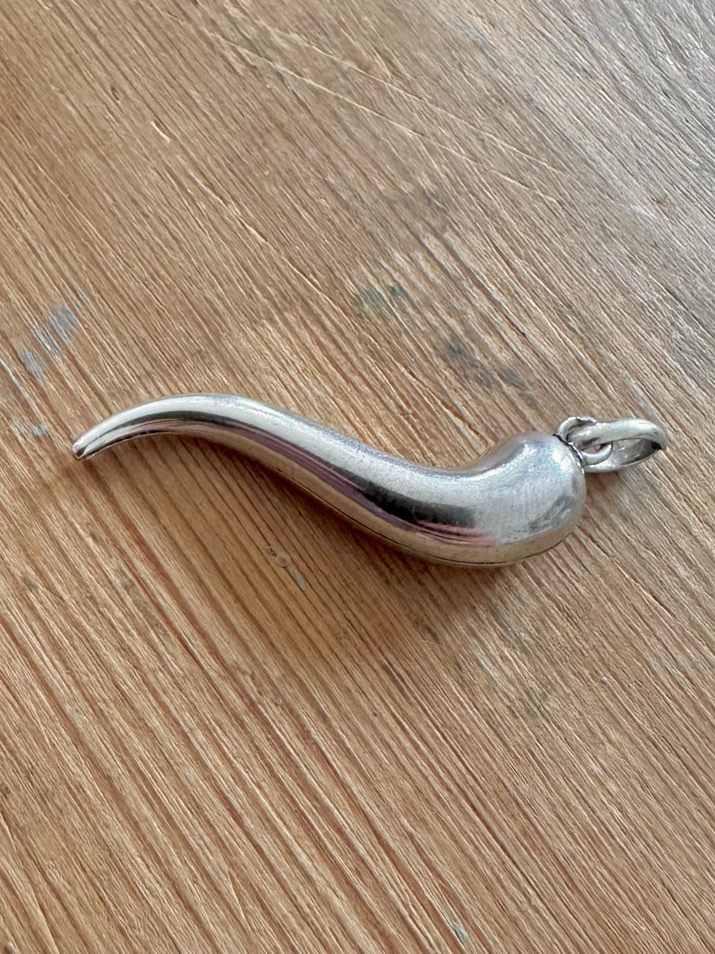 Vintage Chilli or Horn 925 Silver Pendant