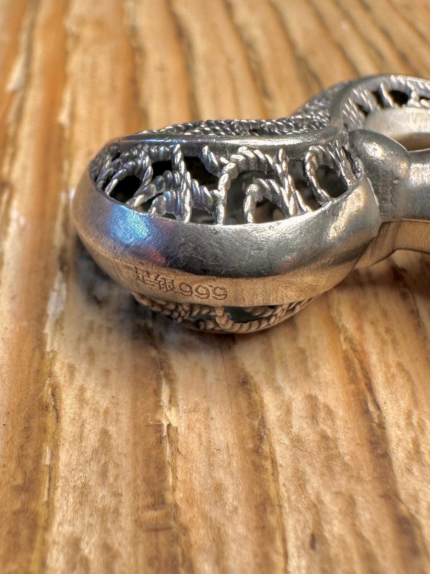 Vintage Fox Filigree 999 Silver Pendant