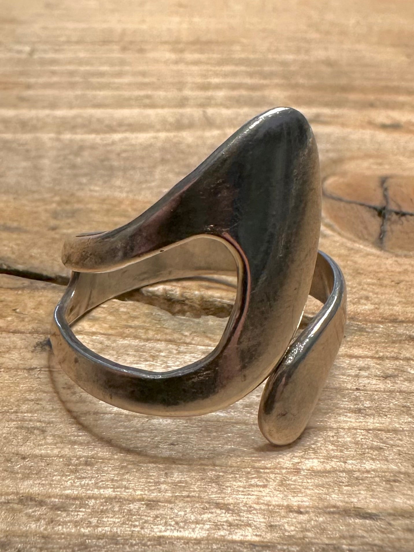 Abstract Wave 925 Silver Size T Ring