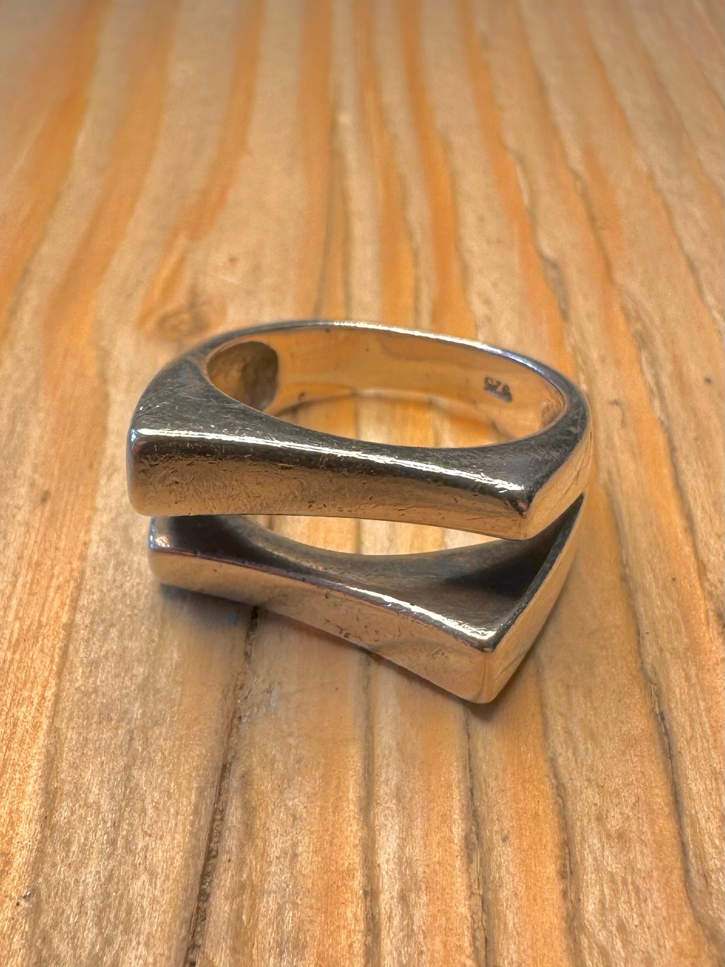 Abstract Overlapping 925 Silver Size P Ring