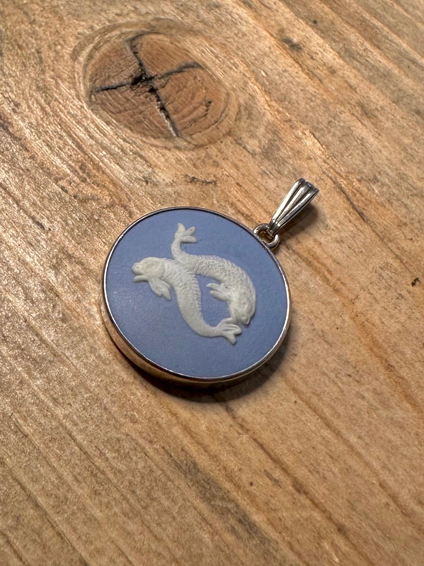 Vintage Wedgewood Blue Two Fish Pisces JW 925 Silver Made in England Pendant