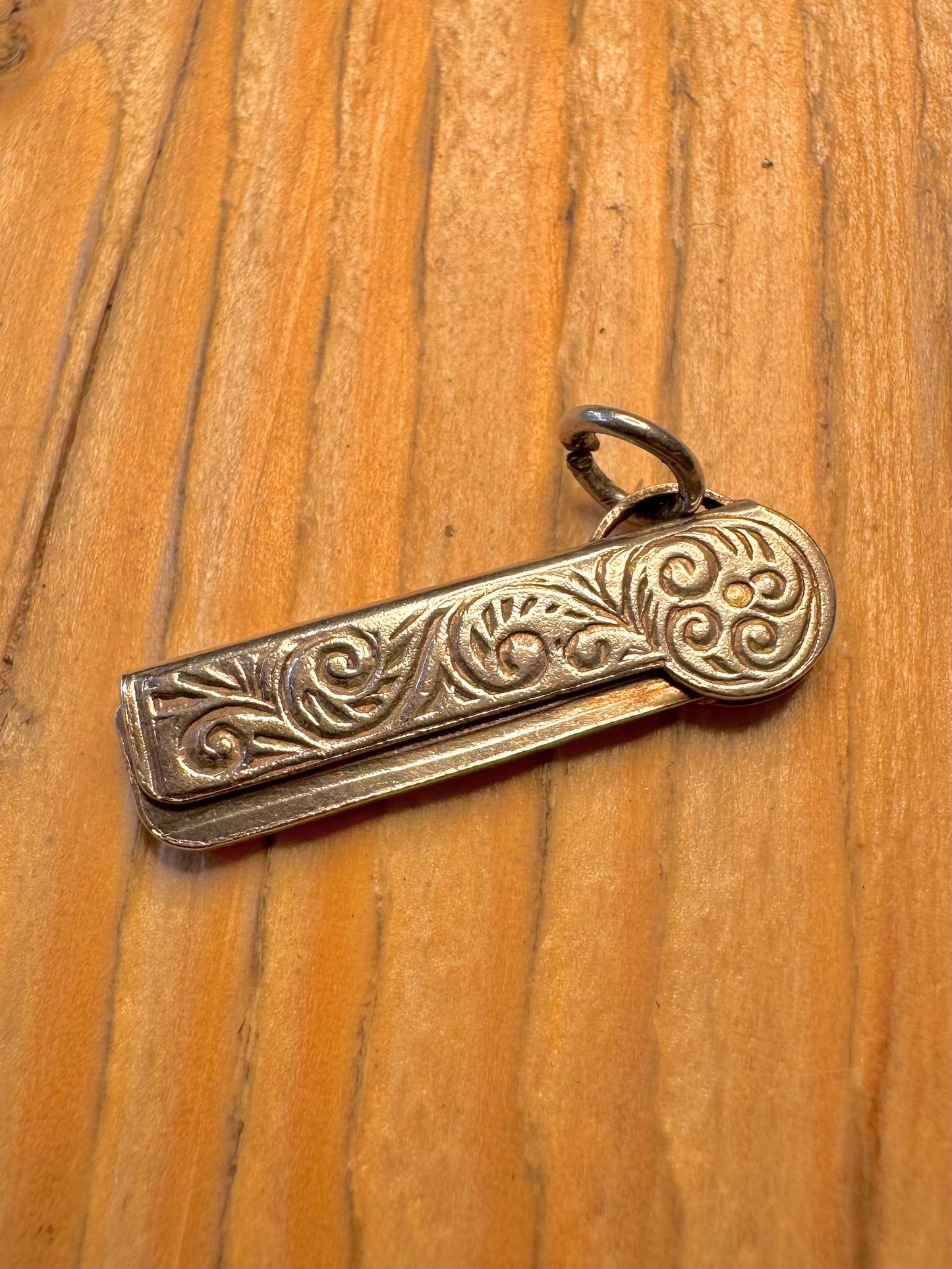Vintage Engraved Folding Comb 925 Sterling Silver Charm Pendant