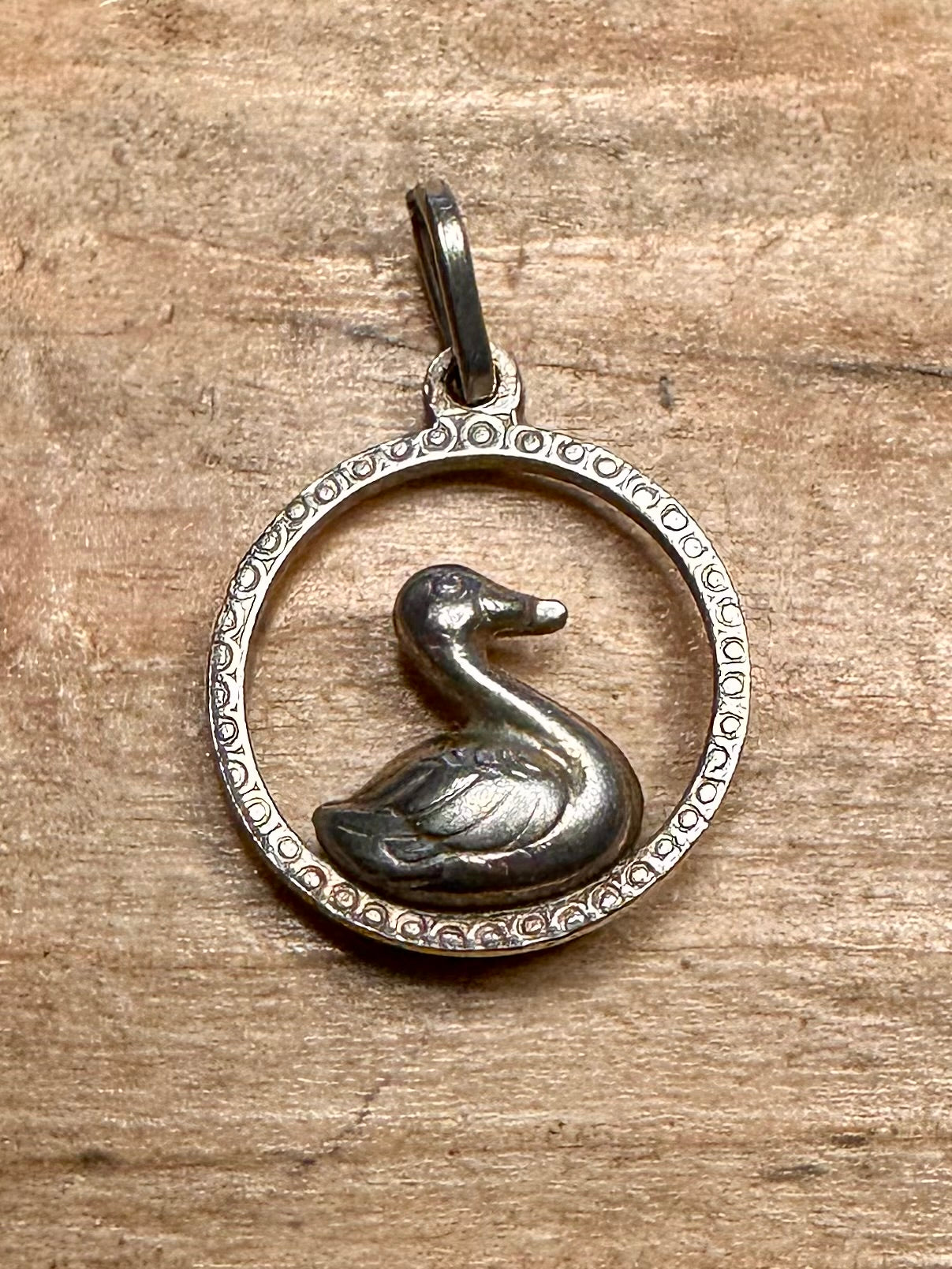Vintage Swan Textured Italy 925 Silver Pendant