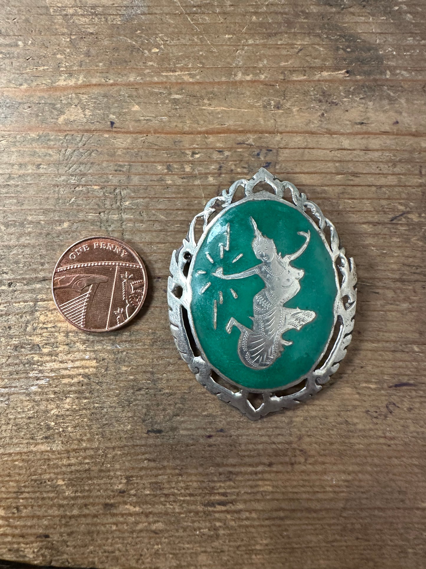 Vintage Siam Green Enamel Siam 925 Sterling Brooch