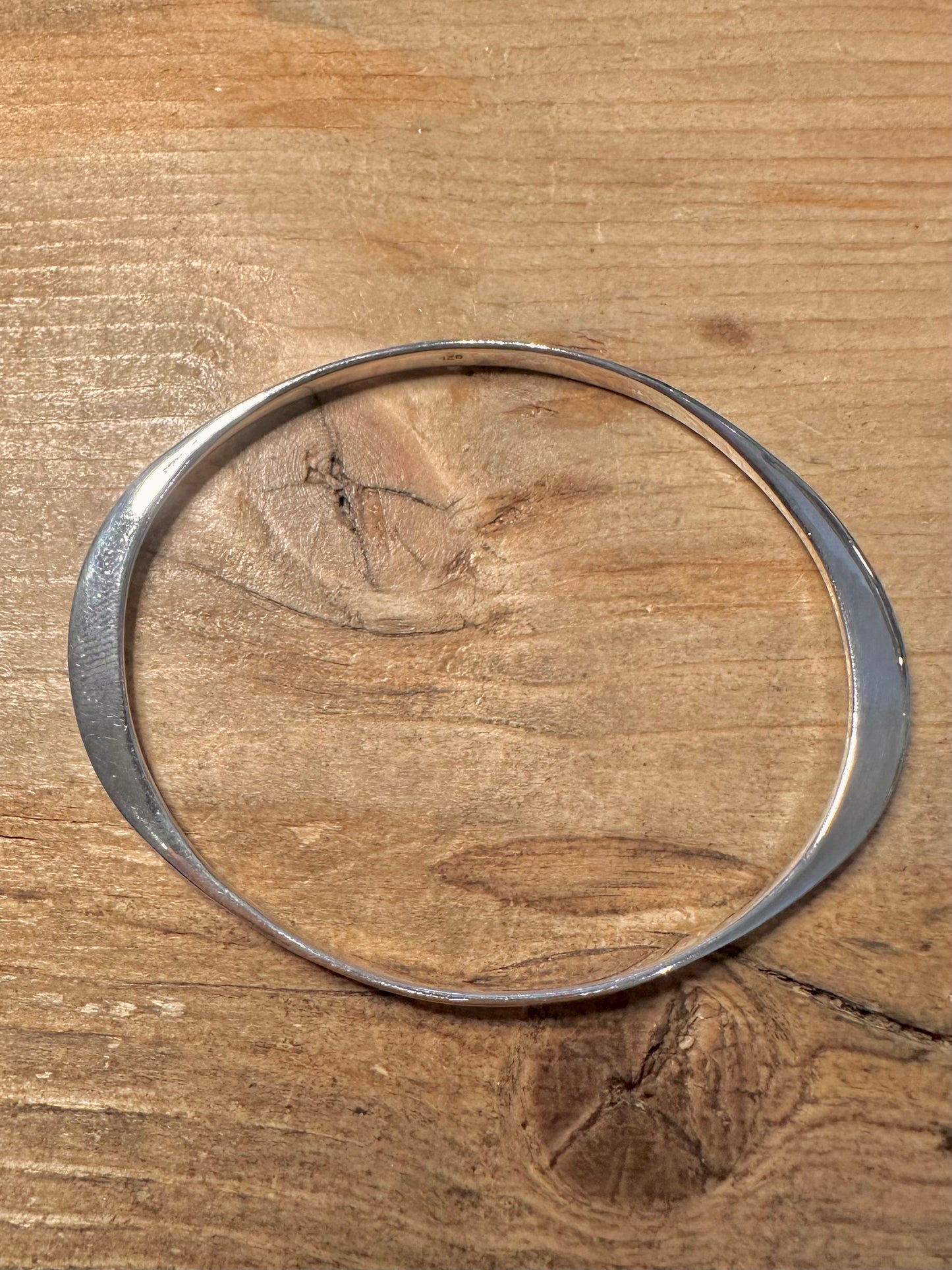 Abstract Shaped Oval 925 Silver Bangle