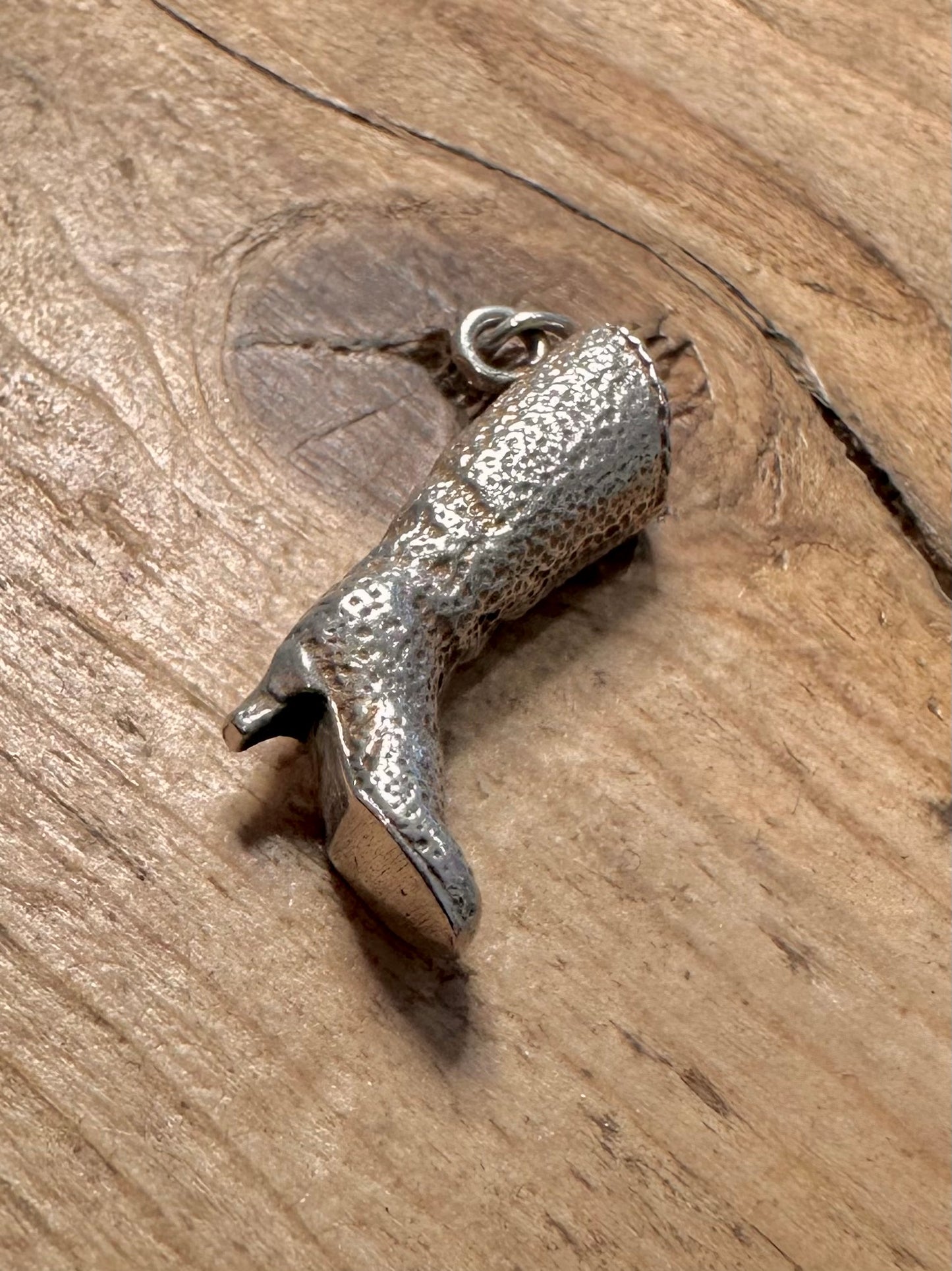 Vintage Textured Boot 925 Silver Charm Pendant