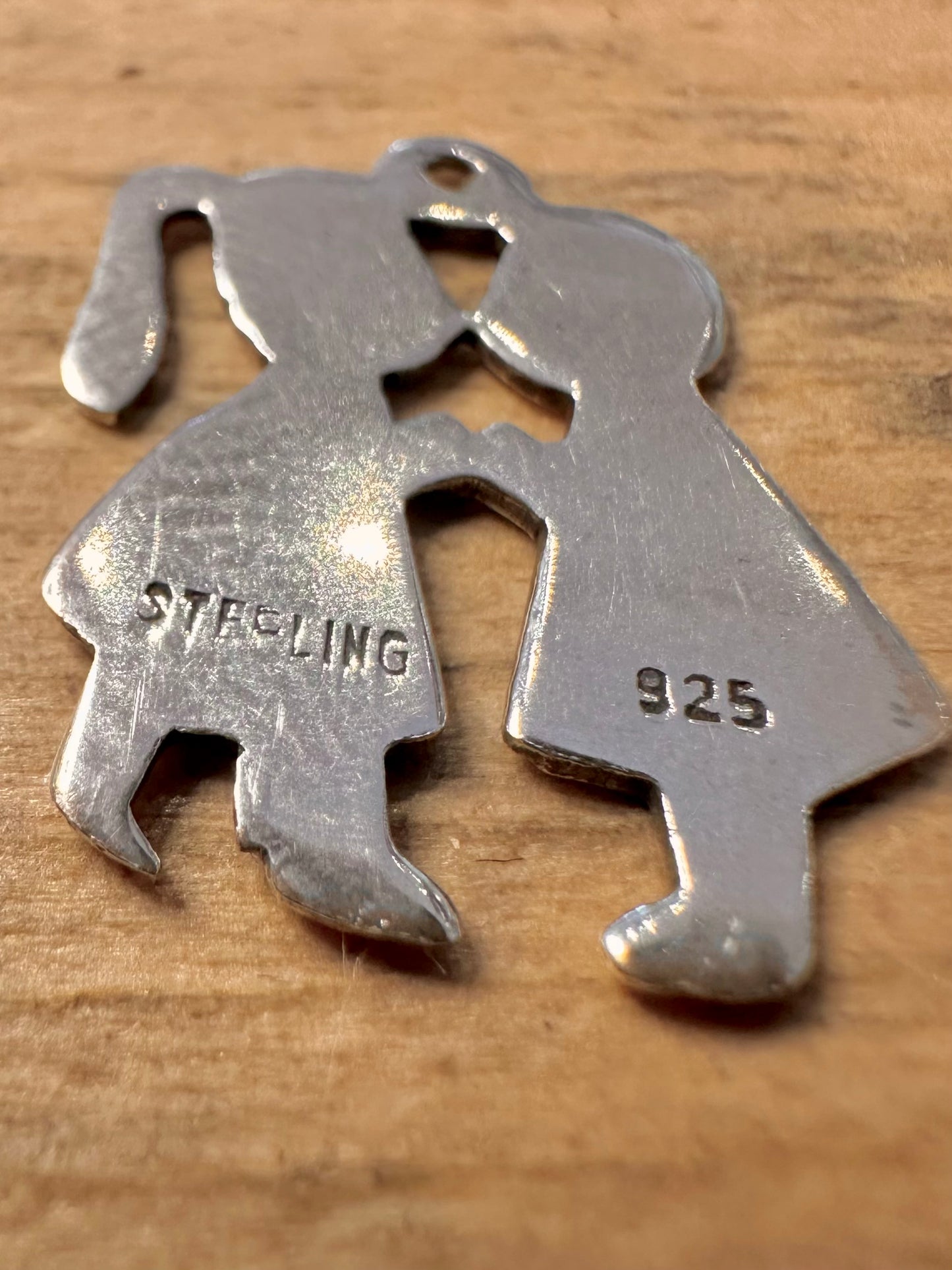 Vintage Boy and Girl Kissing 925 Silver Pendant