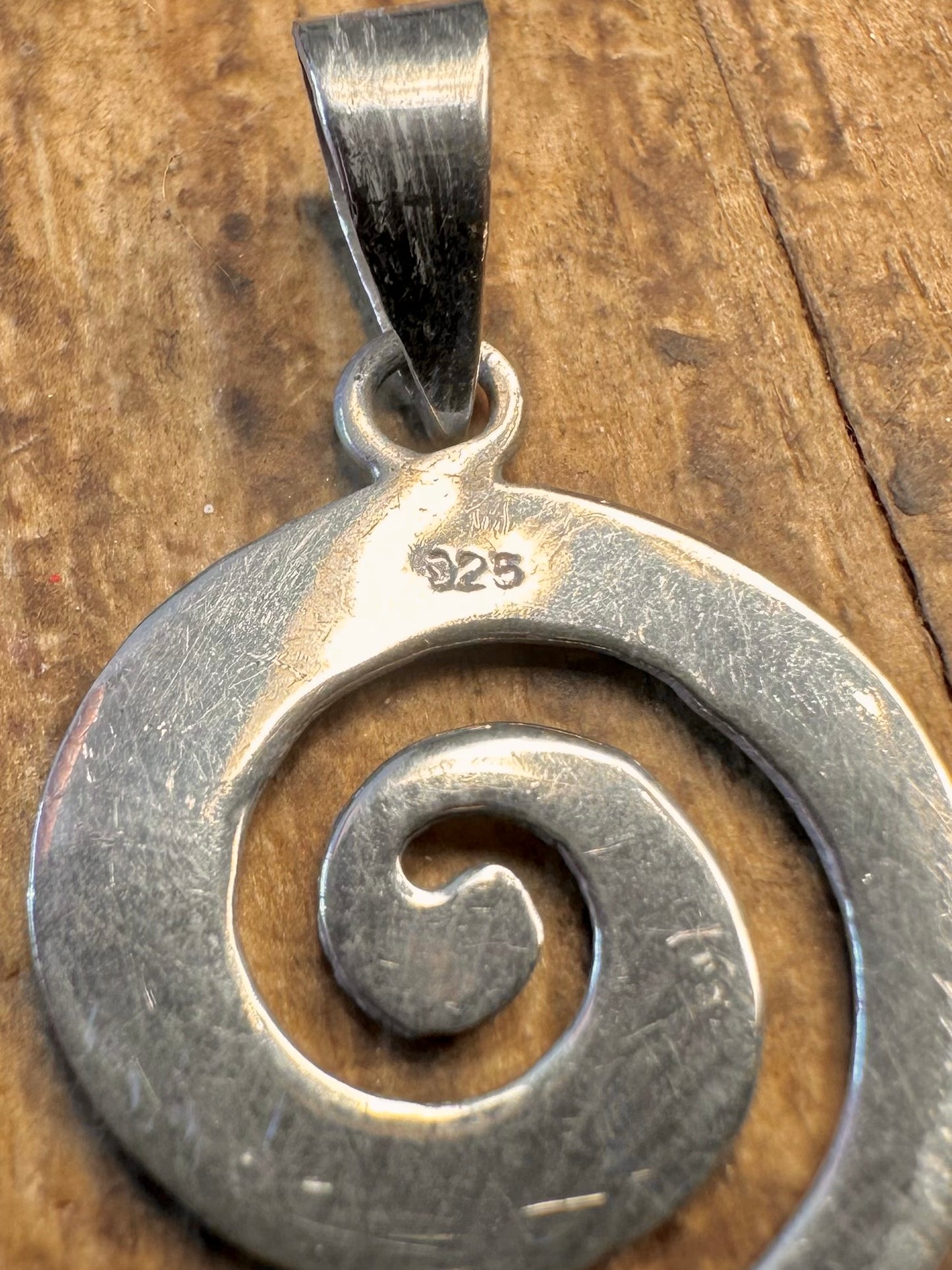 Swirl 925 Sterling Silver Pendant