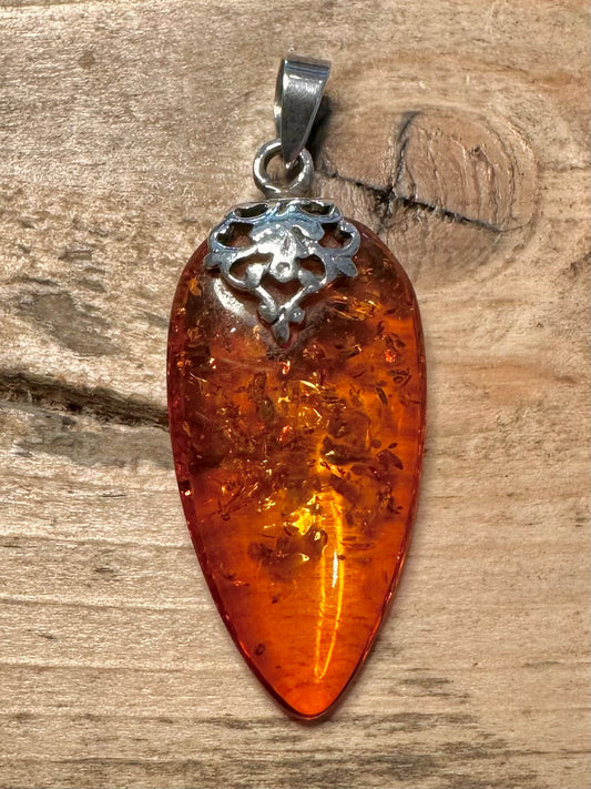 Vintage Floral Design Amber 925 Silver Pendant