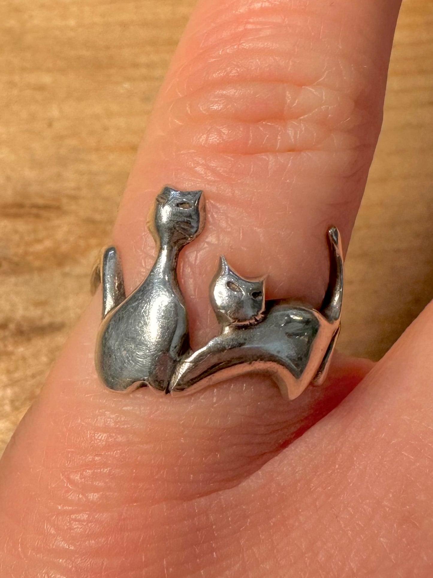 Abstract Two Cats 925 Silver Size N1/2 Ring