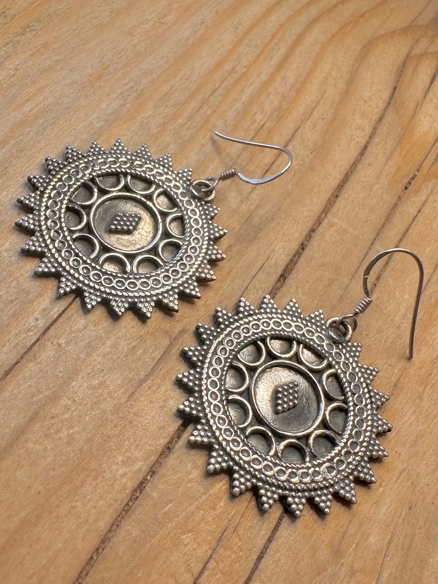 Vintage Tribal Sun Textured 925 Silver Earrings