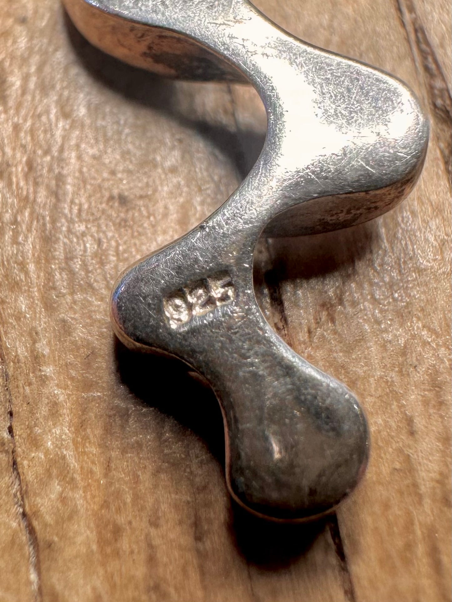 Modern Wavy 925 Sterling Silver Pendant