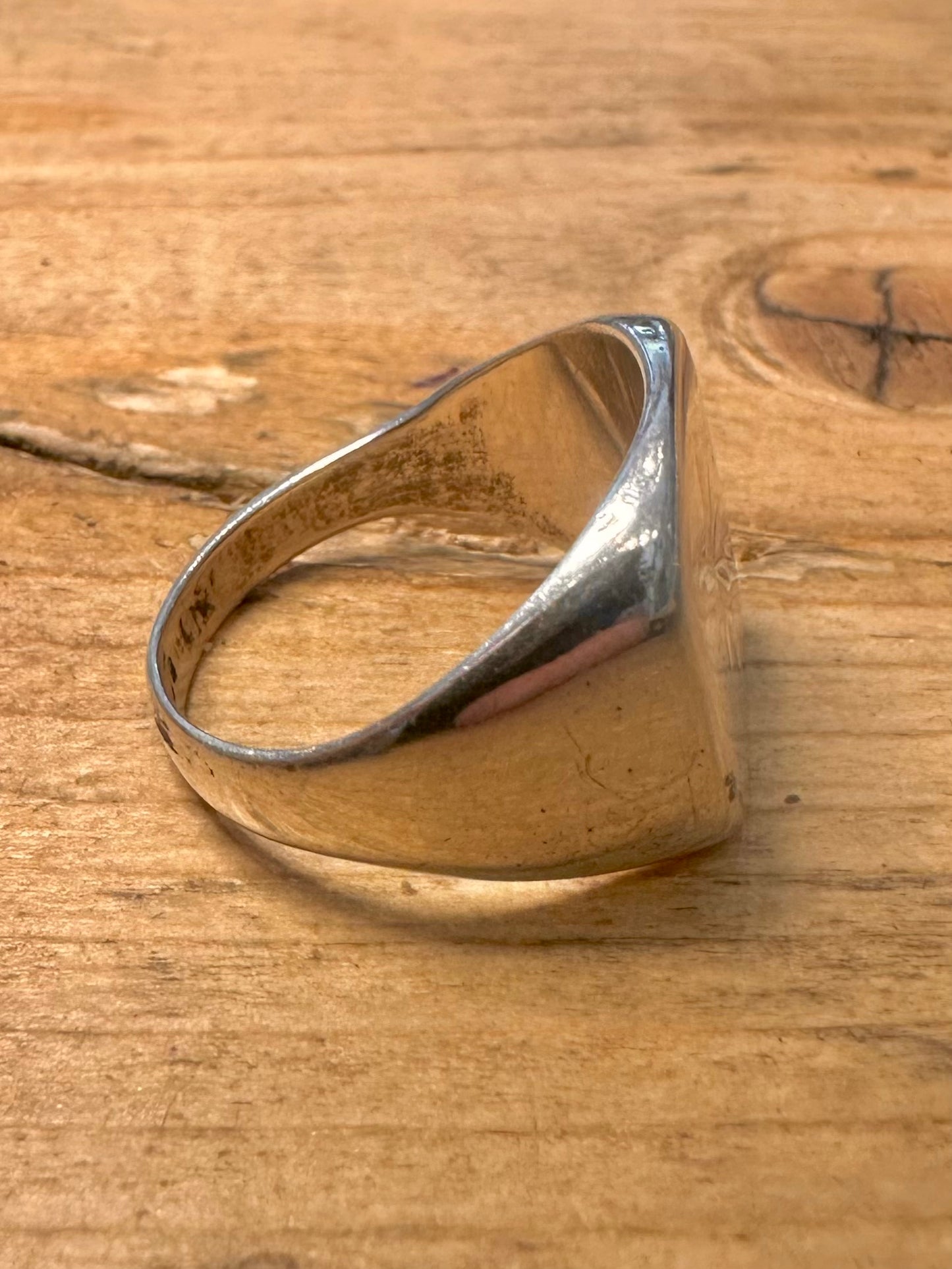 Vintage 1979 Engraved Signet 925 Silver Size V Ring