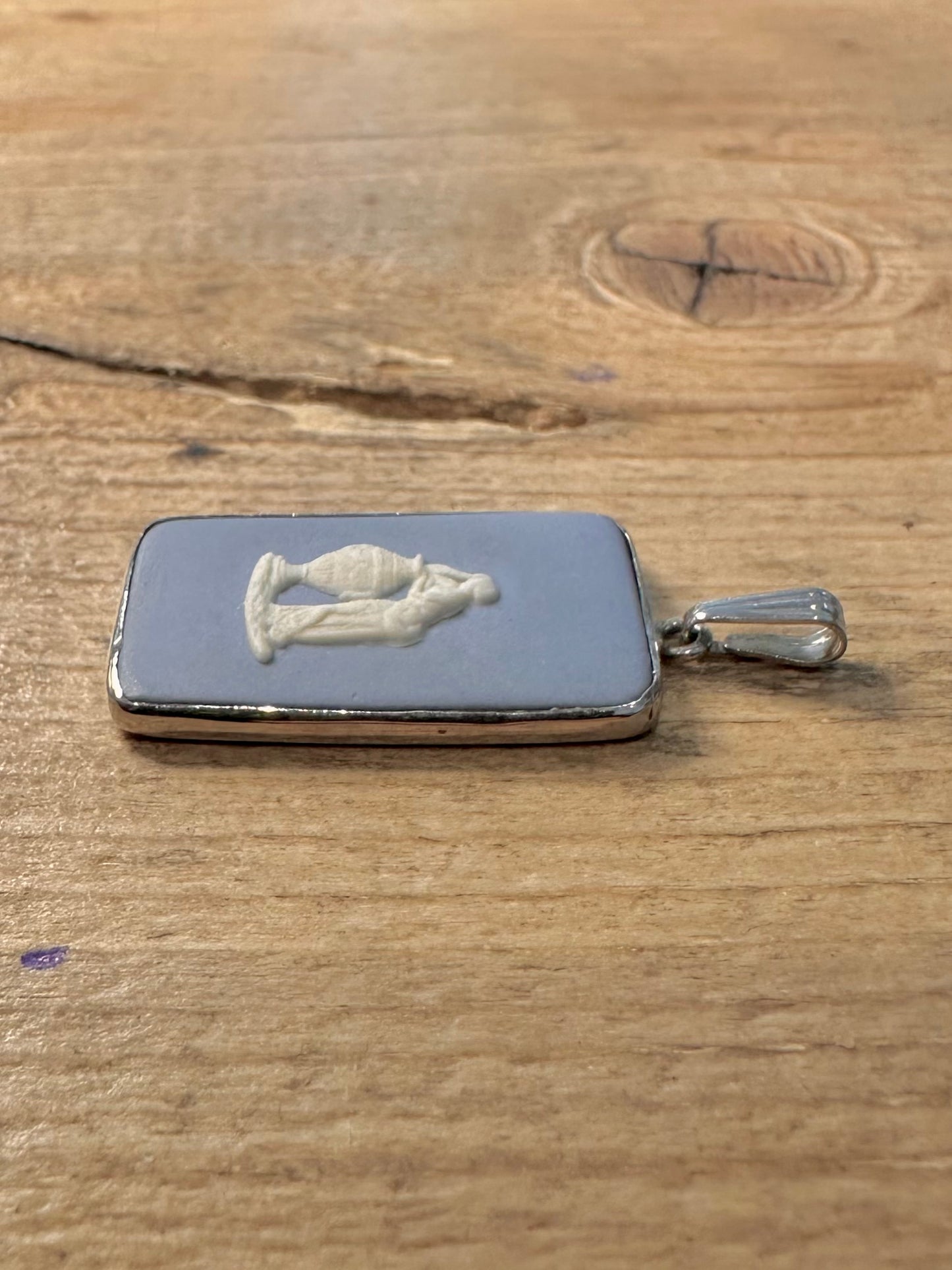 Vintage 1977 Blue Wedgwood Maker JW 925 Silver Pendant