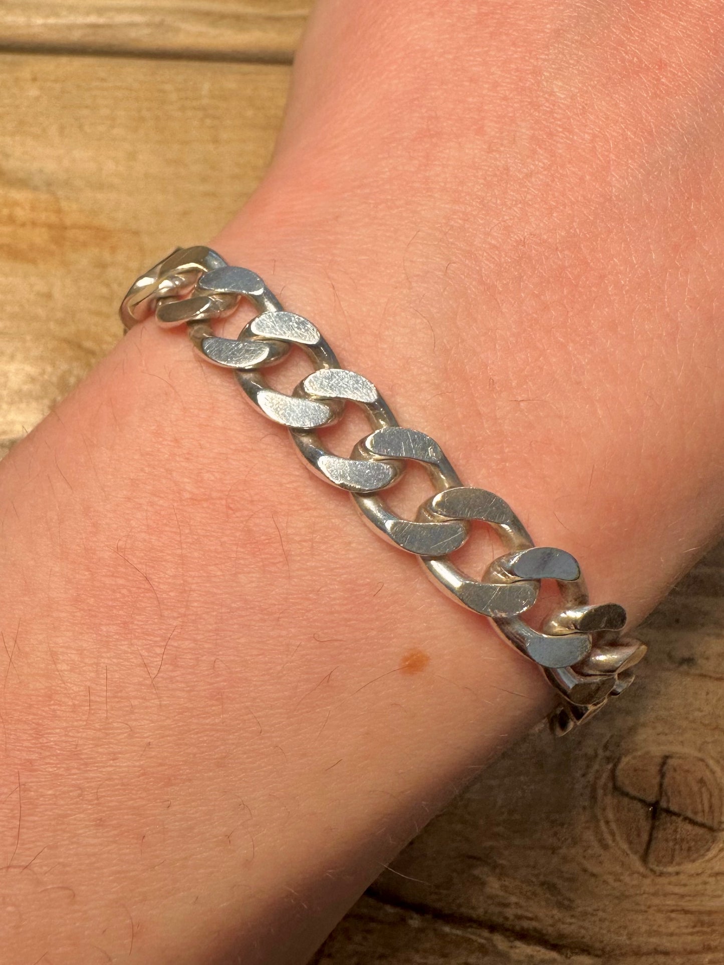 Vintage 1998 Italy Curb Chain Interlocking Clasp 925 Silver 7.8 inch Bracelet