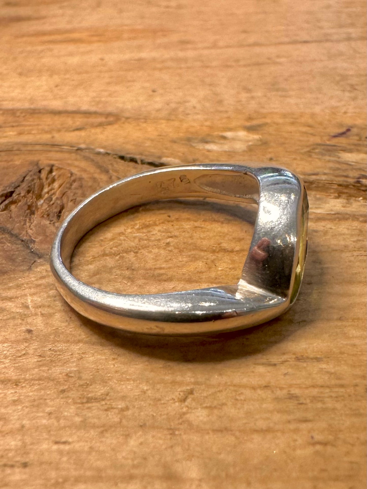 Abstract Peridot 925 Silver Size N Ring