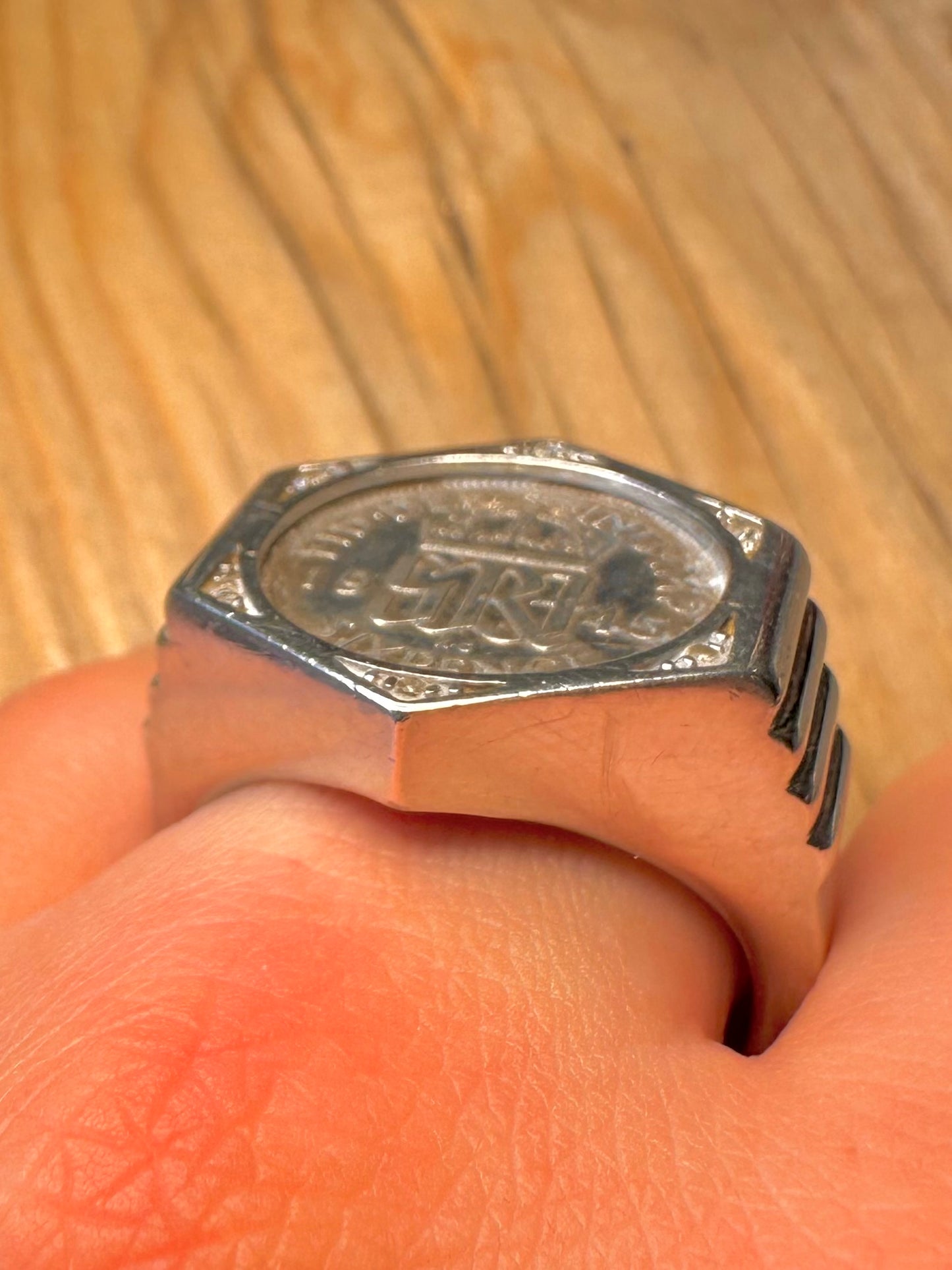 Vintage 1945 Sixpence Coin in Modern Mount 925 Sterling Silver Size Z+4 1/2 Ring