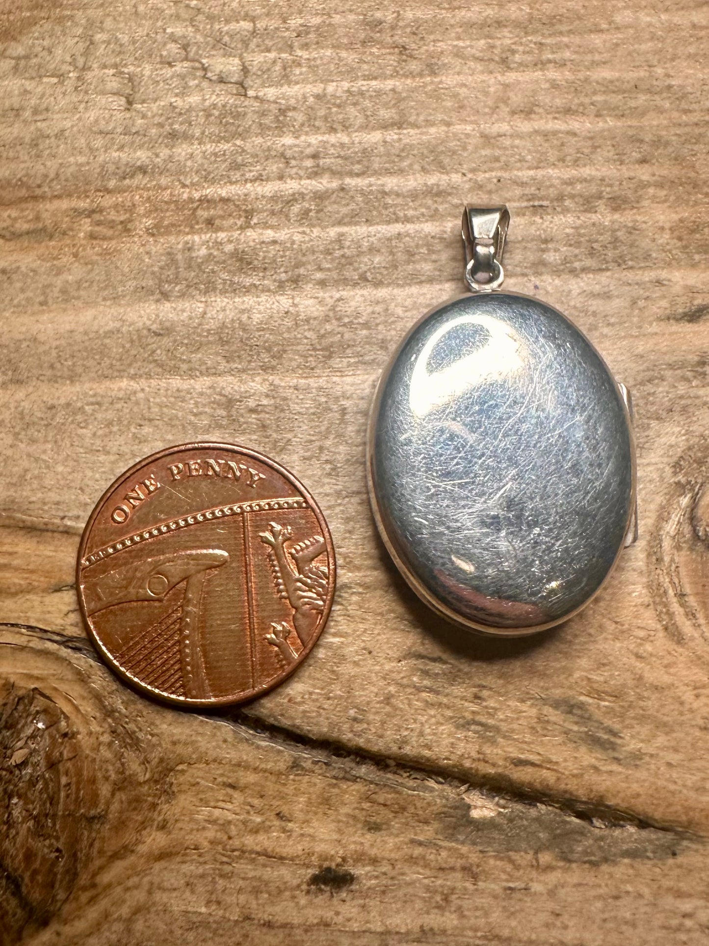 Vintage 1993 Engraved Chunky Oval 925 Silver Locket Pendant
