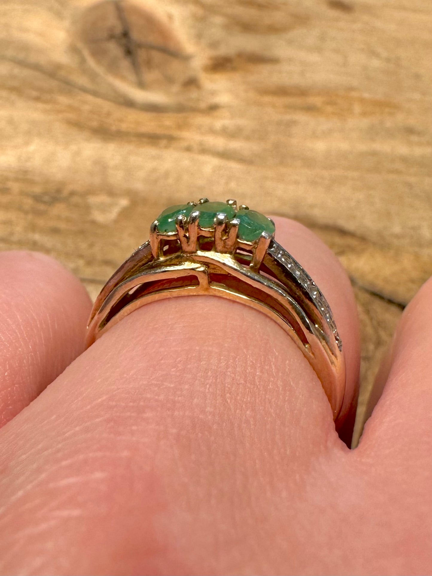Vintage Green and White Gold on 925 Silver Size O Ring