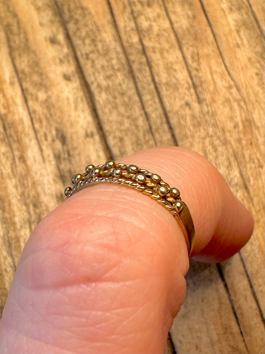 9ct Gold Small Keepers Size G Ring