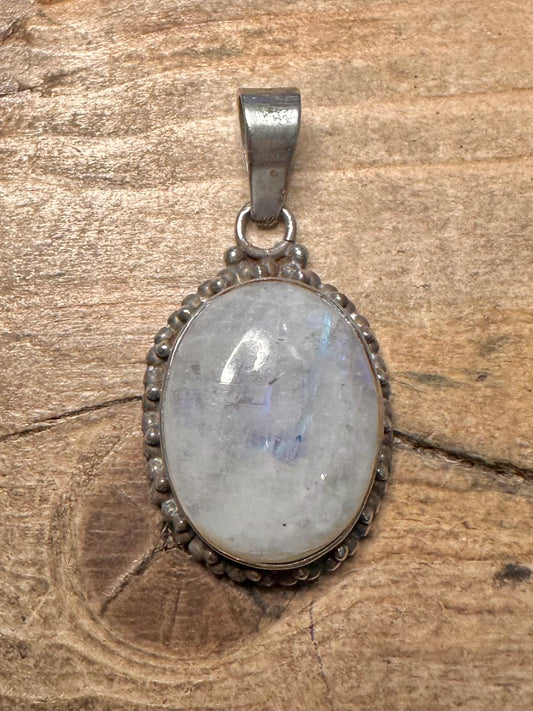 Vintage Moonstone Ornate Oval 925 Silver Pendant