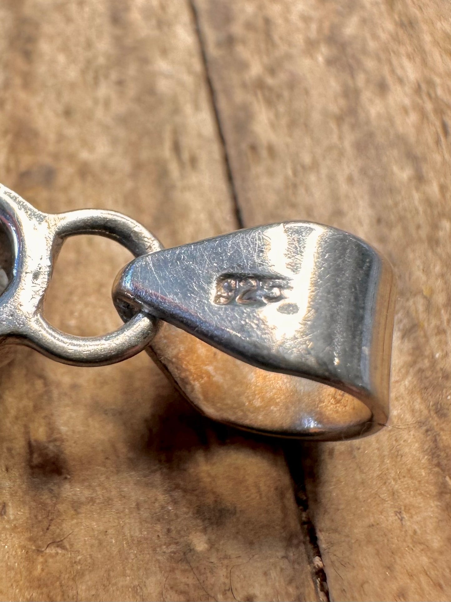 Labradorit-Kreuz-Anhänger aus 925er Sterlingsilber