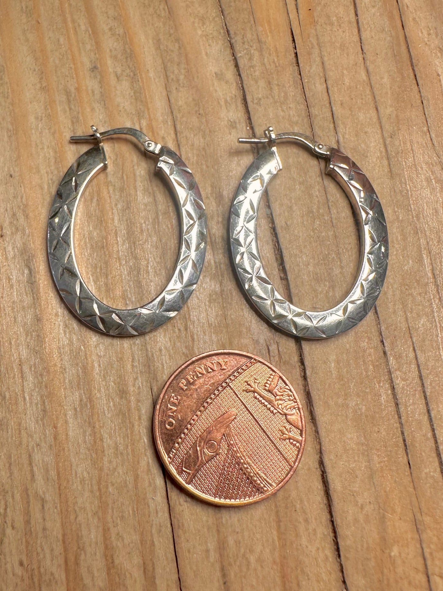 Vintage Diamond Cut Textured Oval Hoops 925 Sterling Silver Earrings