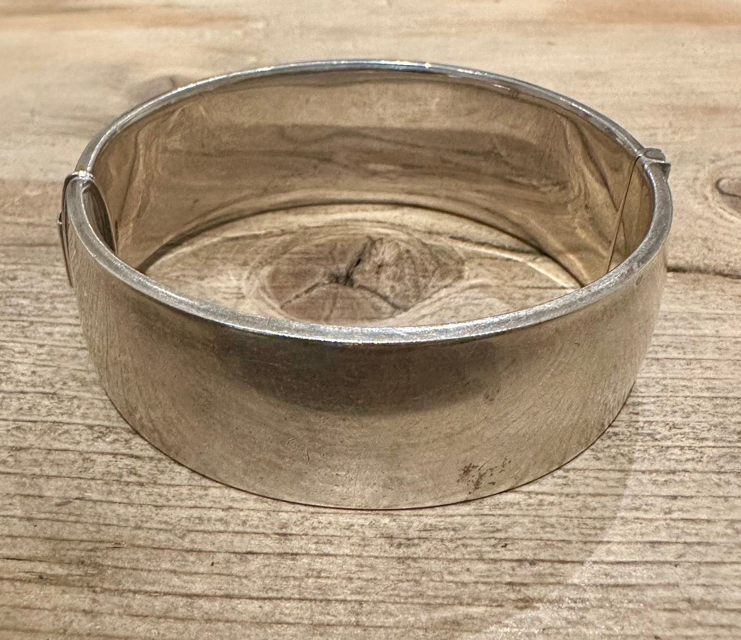 Vintage 1963 R&W Engraved Floral Chunky 925 Silver Bangle