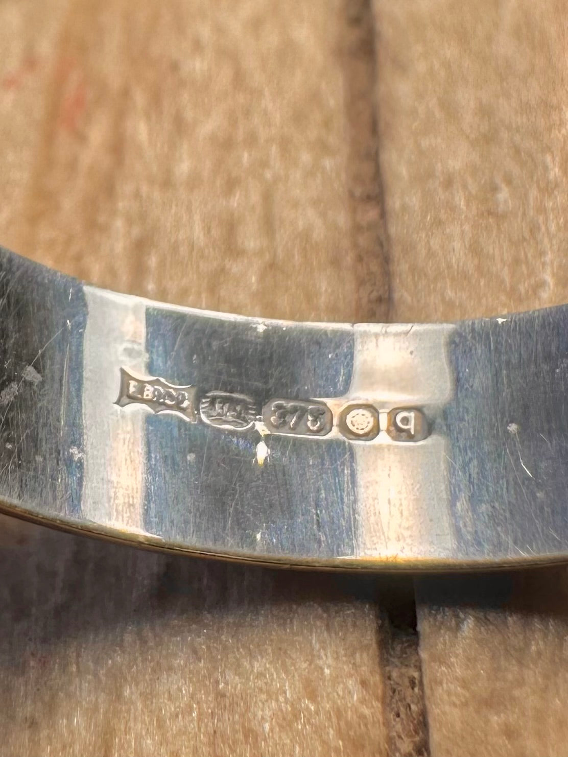 Modern 2015 9ct White Gold Textured Band Size O Ring