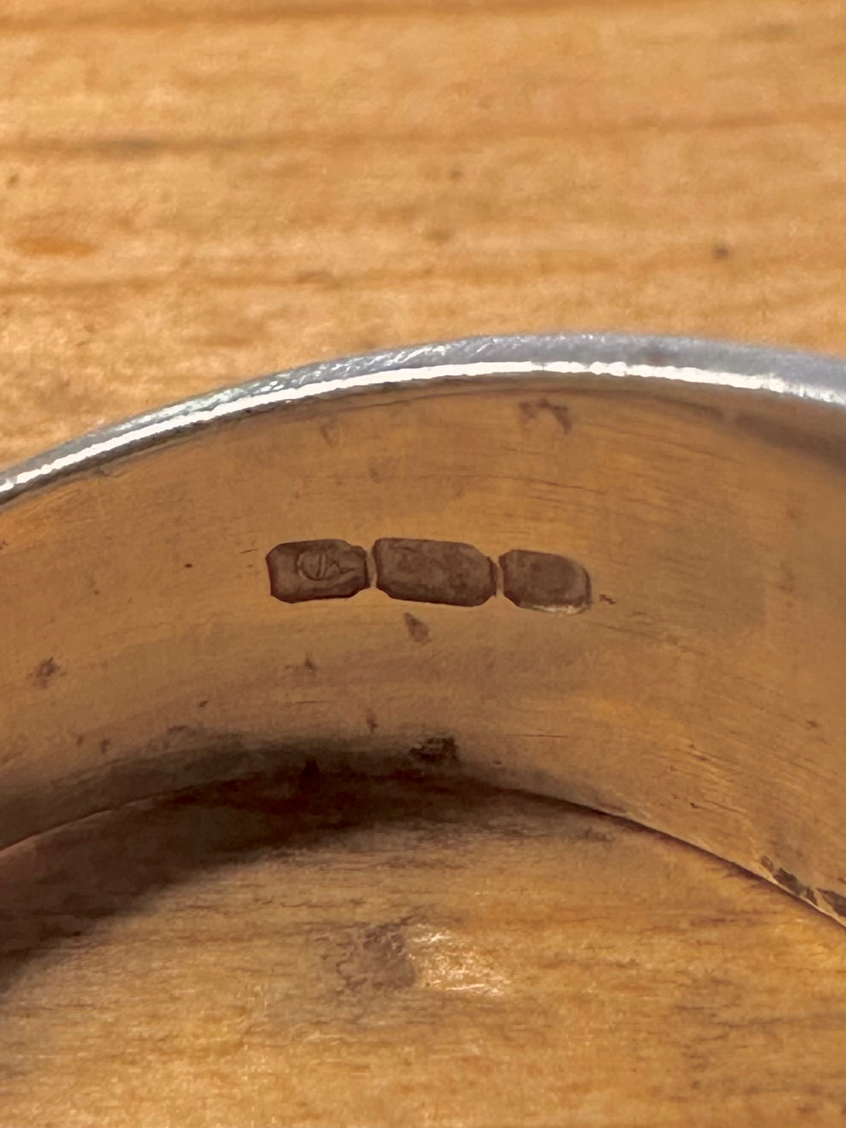 Vintage 1978 Signet Maker JS 925 Silver Size M Ring