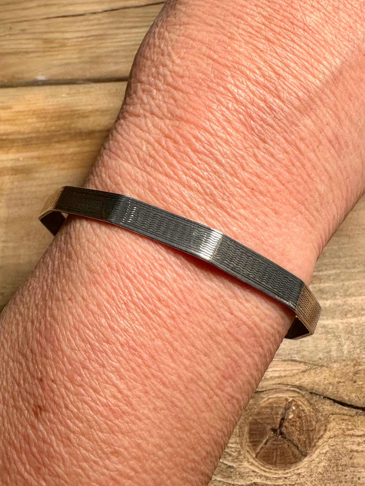 Vintage Textured 12 Sided 925 Silver Full Bangle
