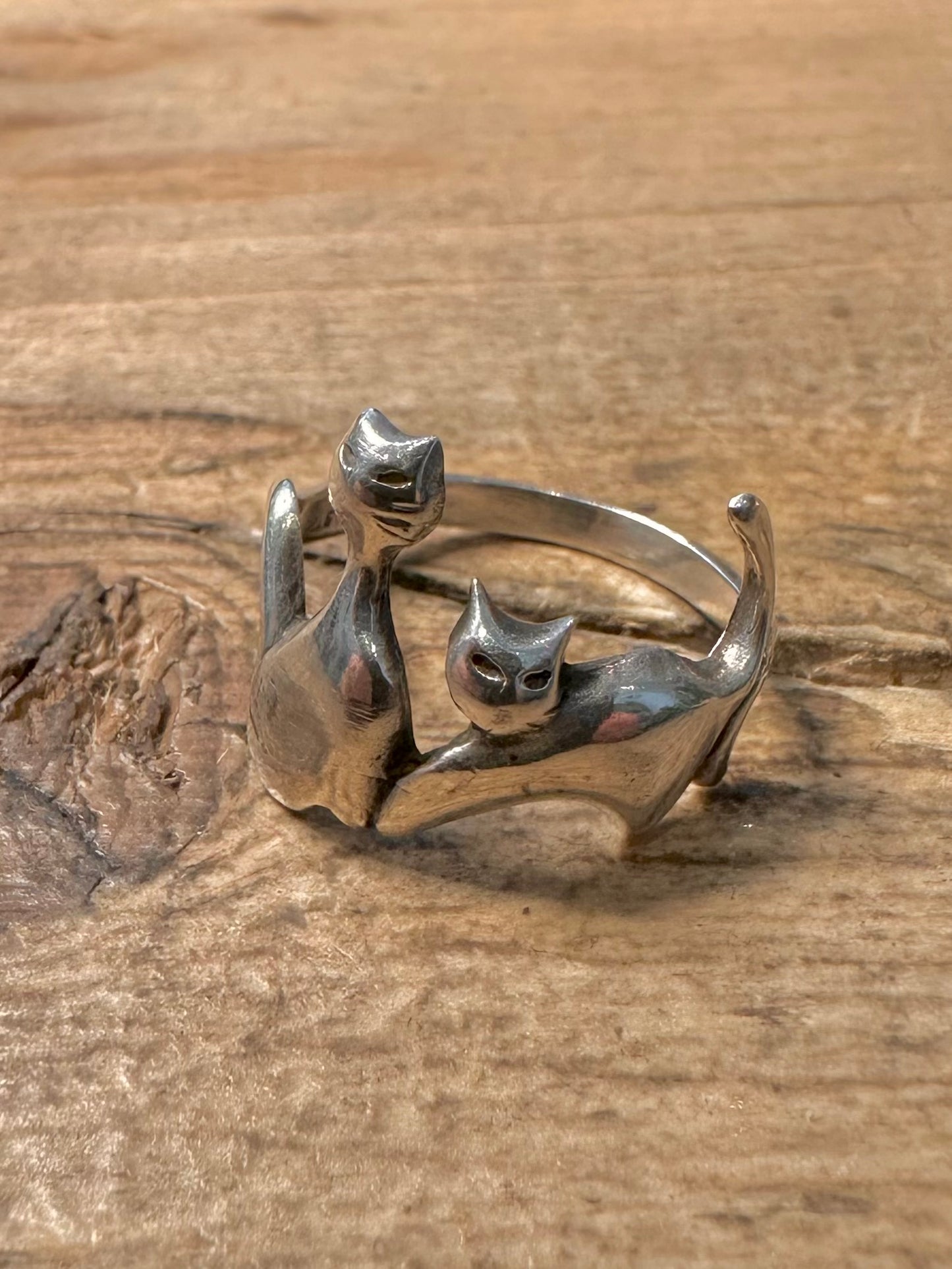 Abstract Two Cats 925 Silver Size N1/2 Ring