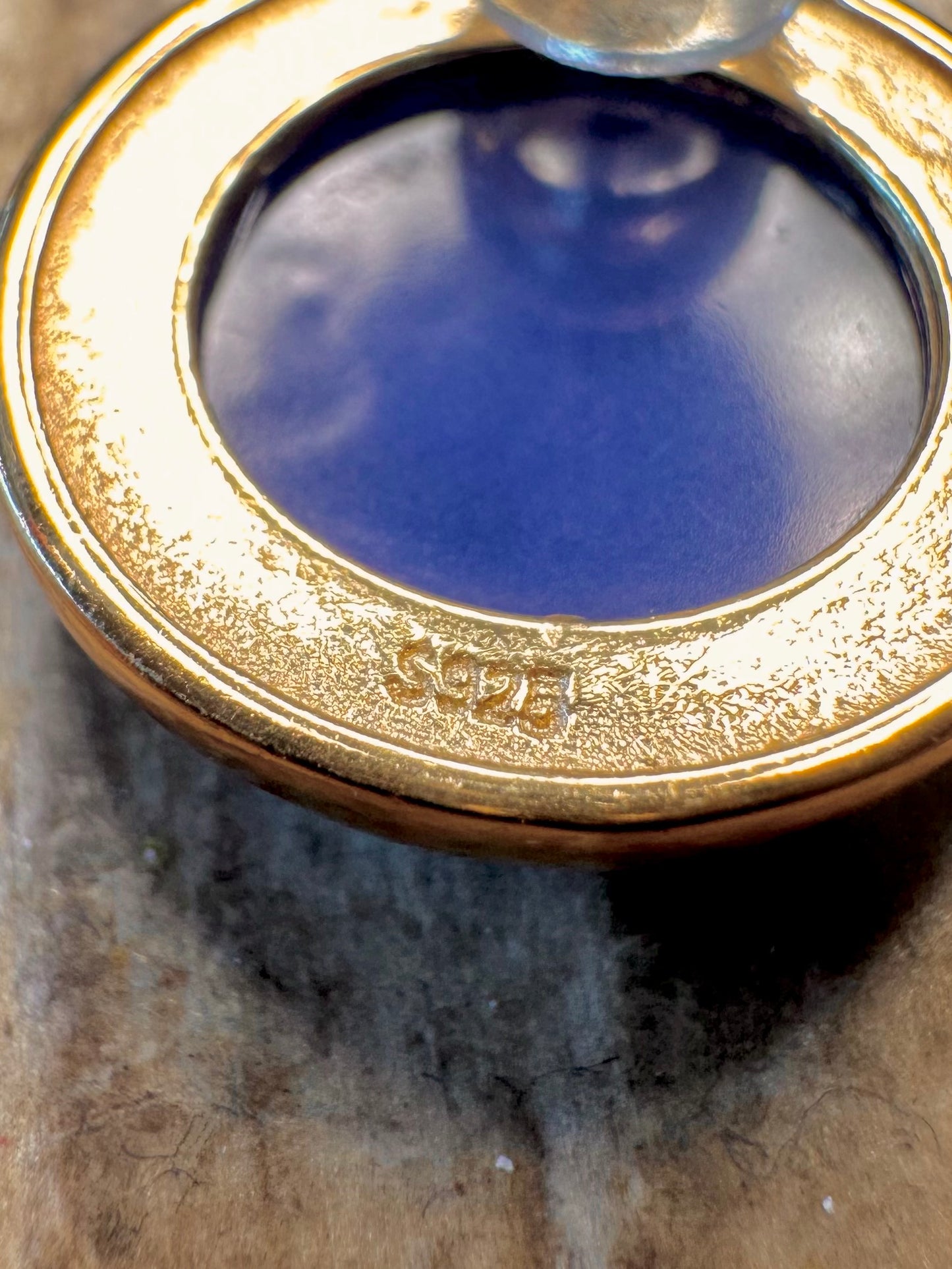 Blauer Kreis Cameo Katze Gold auf 925 Sterling Silber Ohrringe