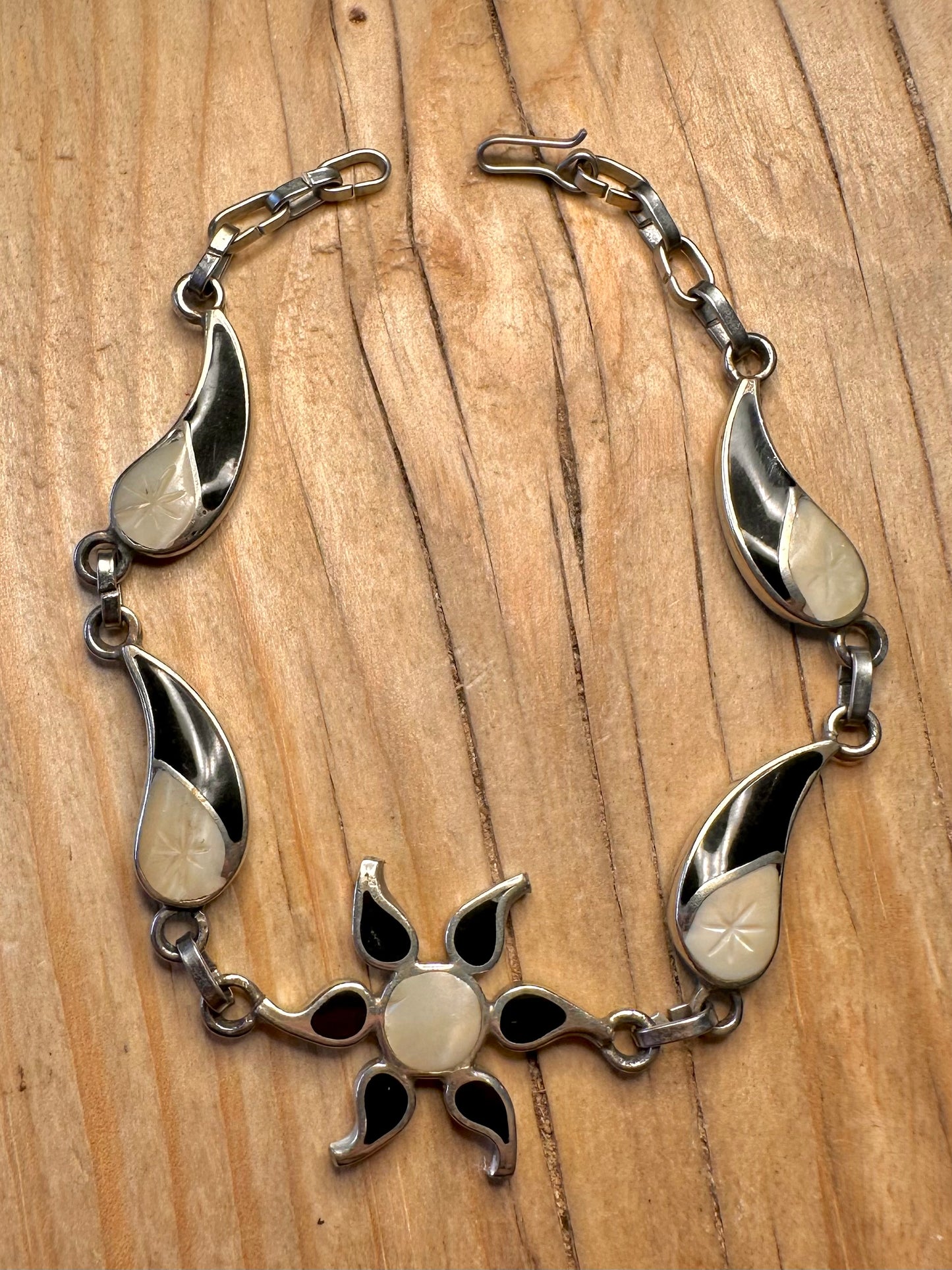 Vintage Mother of Pearl and Onyx Metal 8.2 inch Bracelet