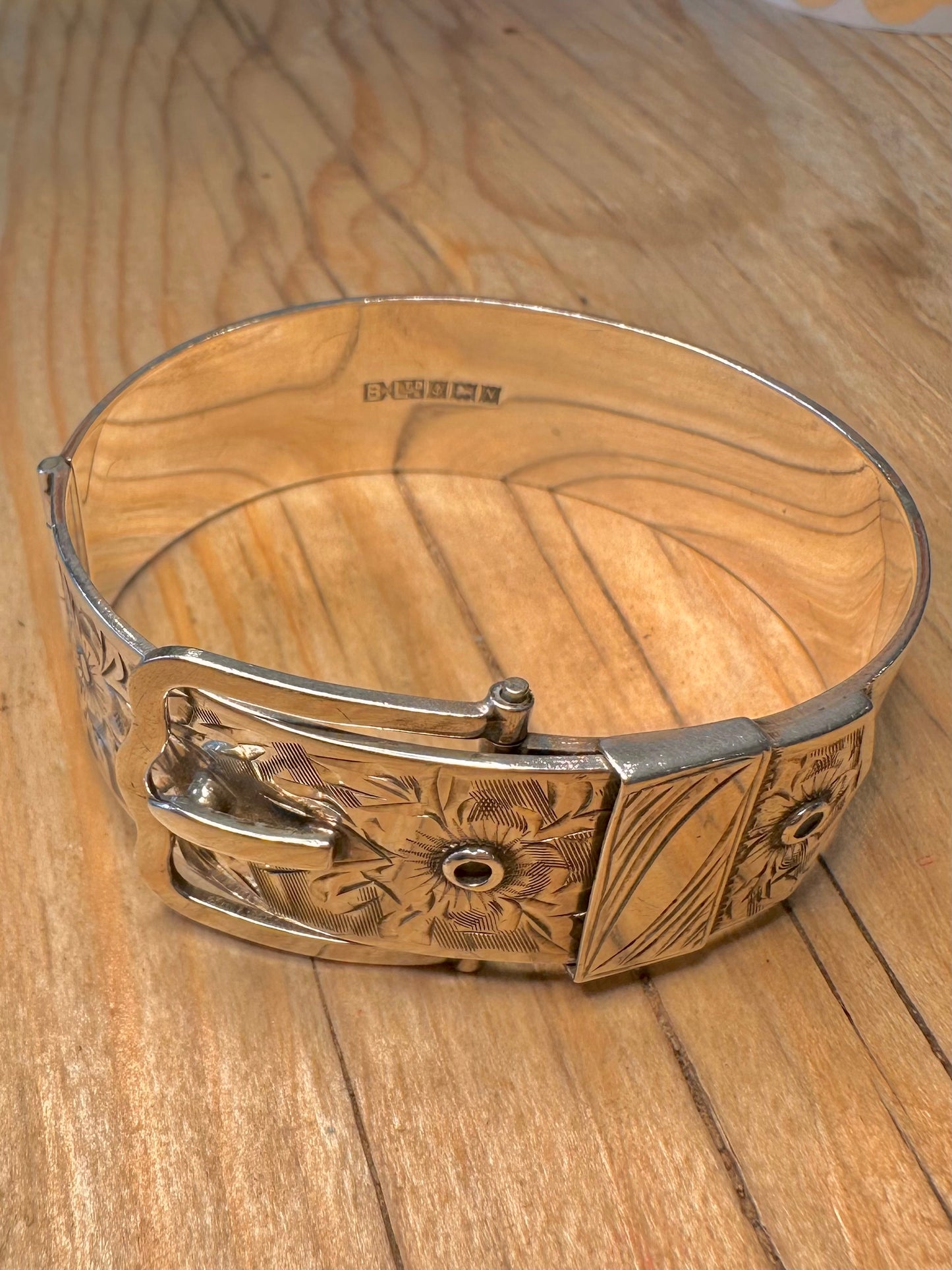Vintage 1962 Large Engraved Buckle 925 Sterling Silver Bangle