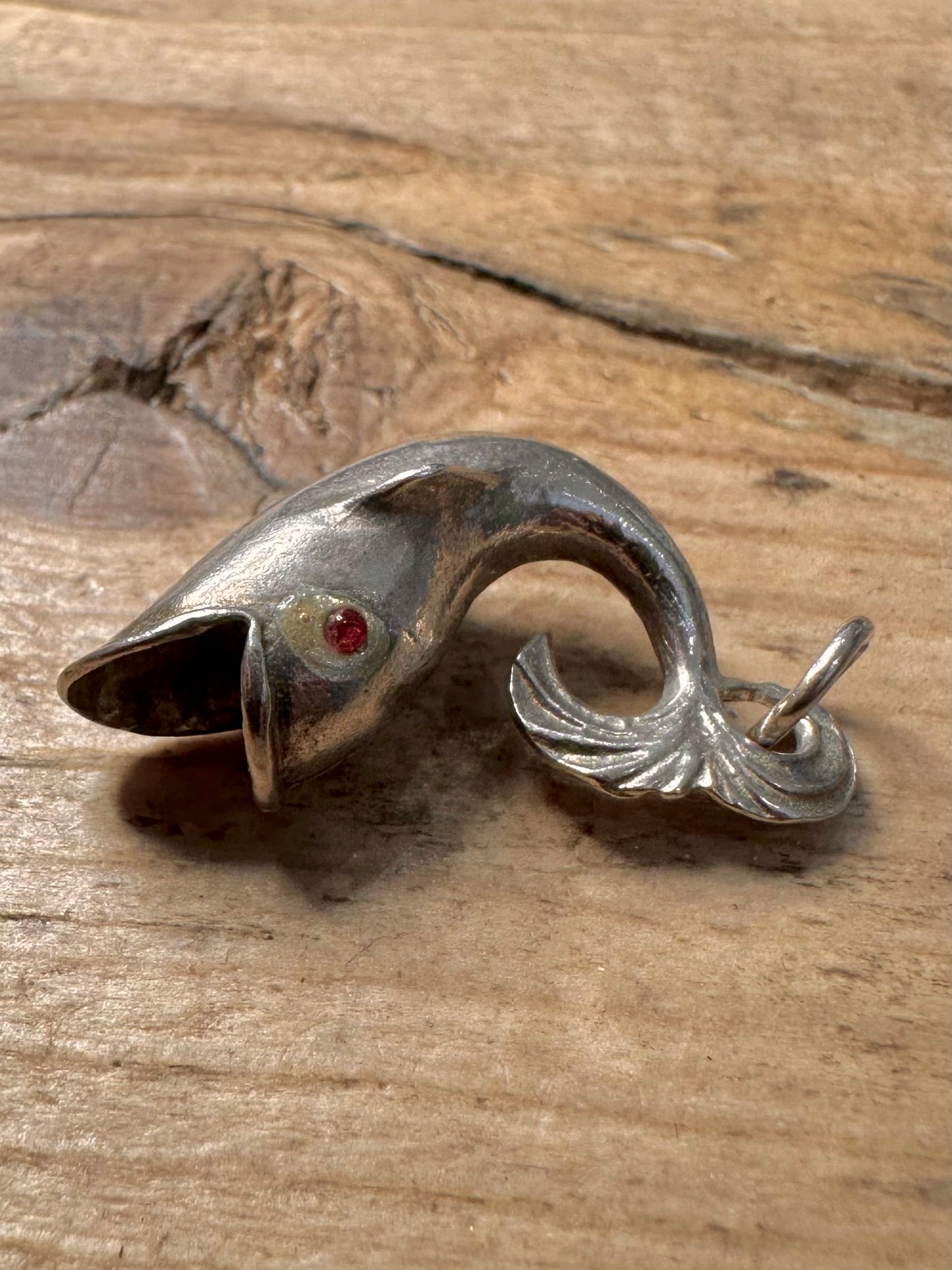 Vintage Red Eye Stone Fish 925 Silver Charm Pendant
