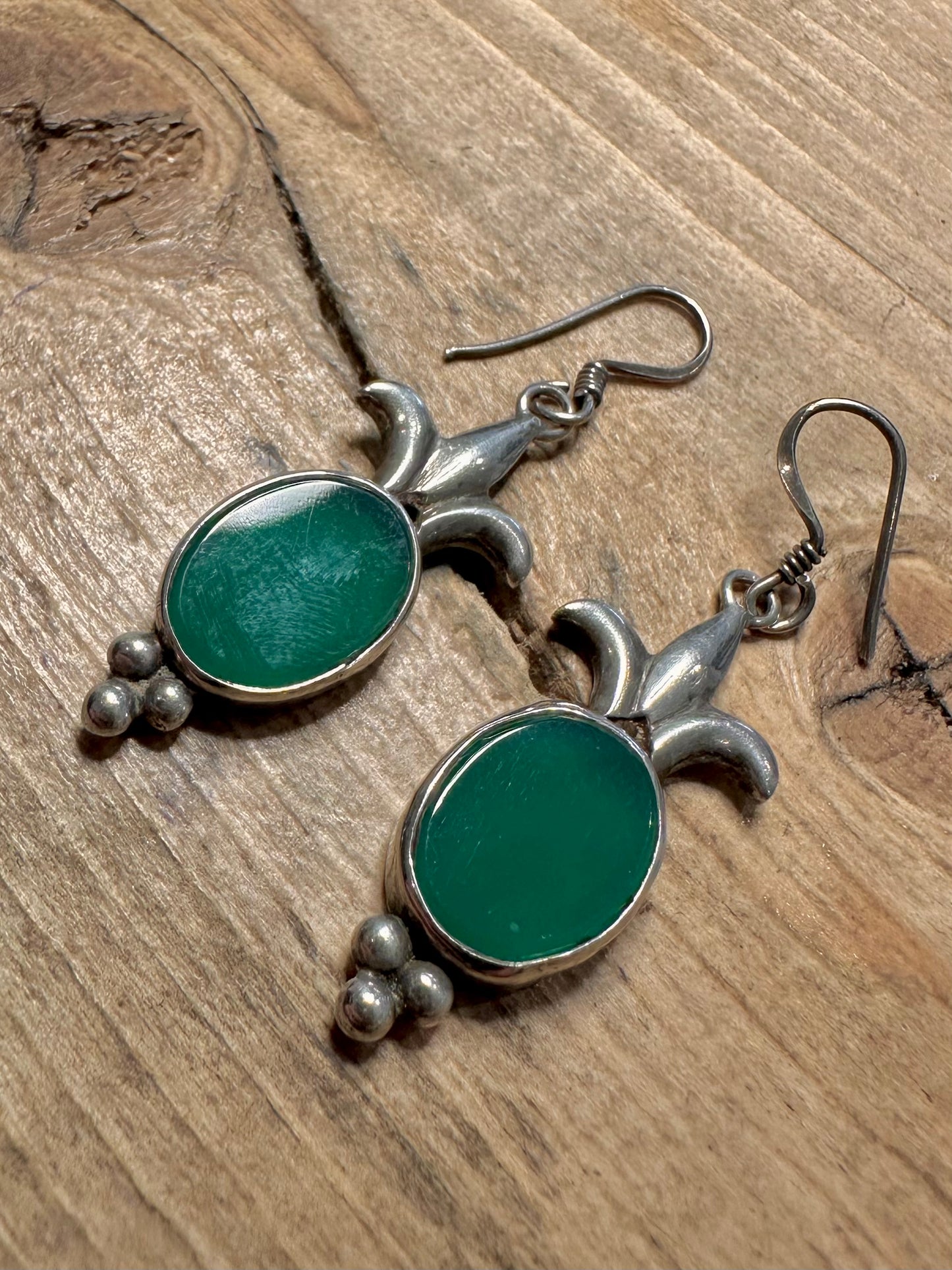 Vintage Chrysoprase Ornate 925 Silver Earrings
