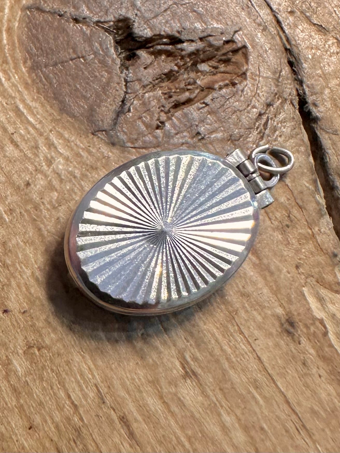 Vintage Oval Textured 925 Silver Locket Pendant