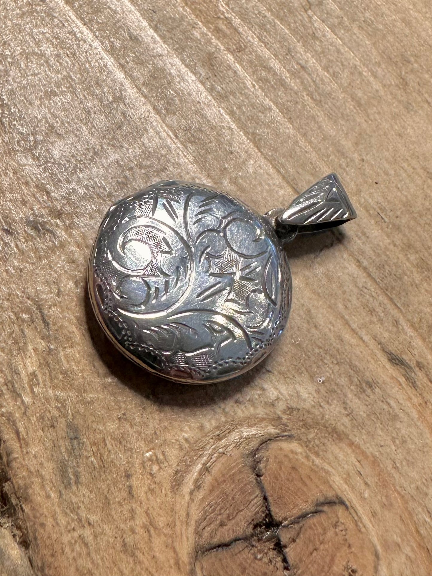 Vintage Engraved Circle 925 Silver Locket Pendant