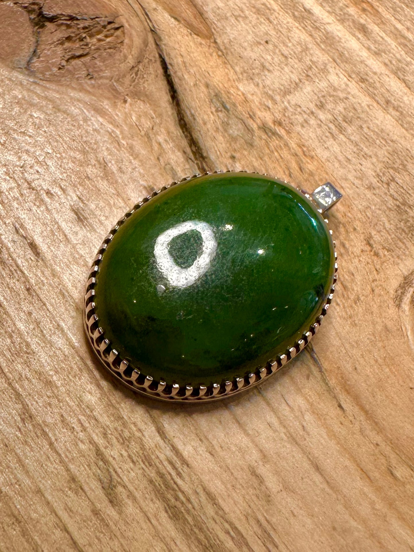 Vintage Jade Oval 925 Silver Pendant