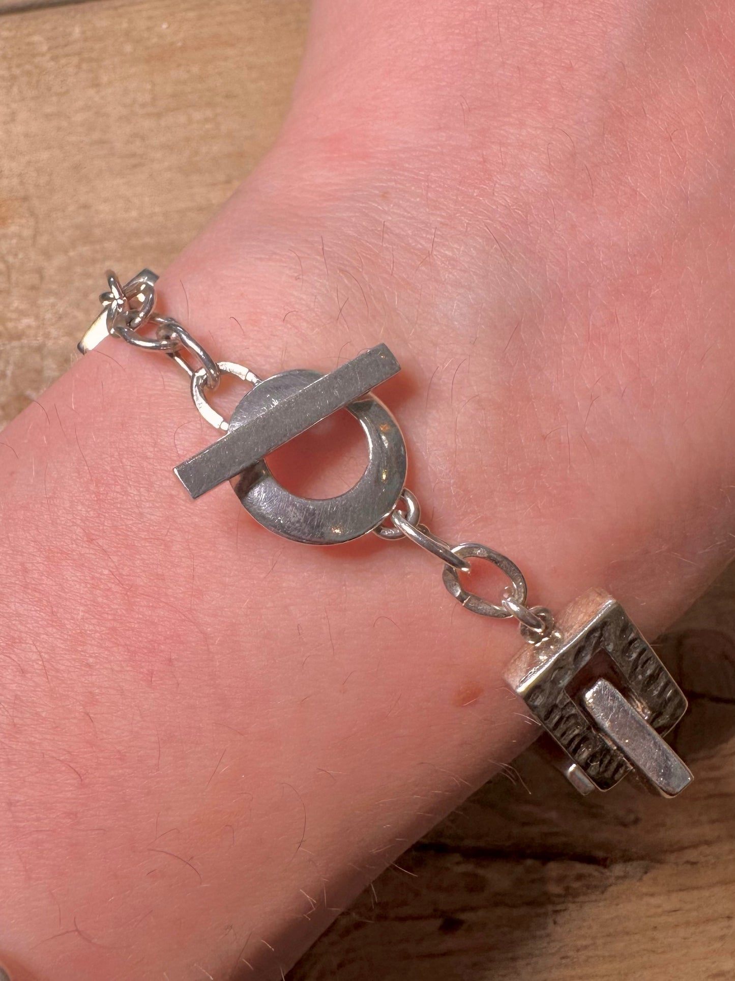 Abstract Hammered Rectangle Link 925 Silver 7 inch Bracelet