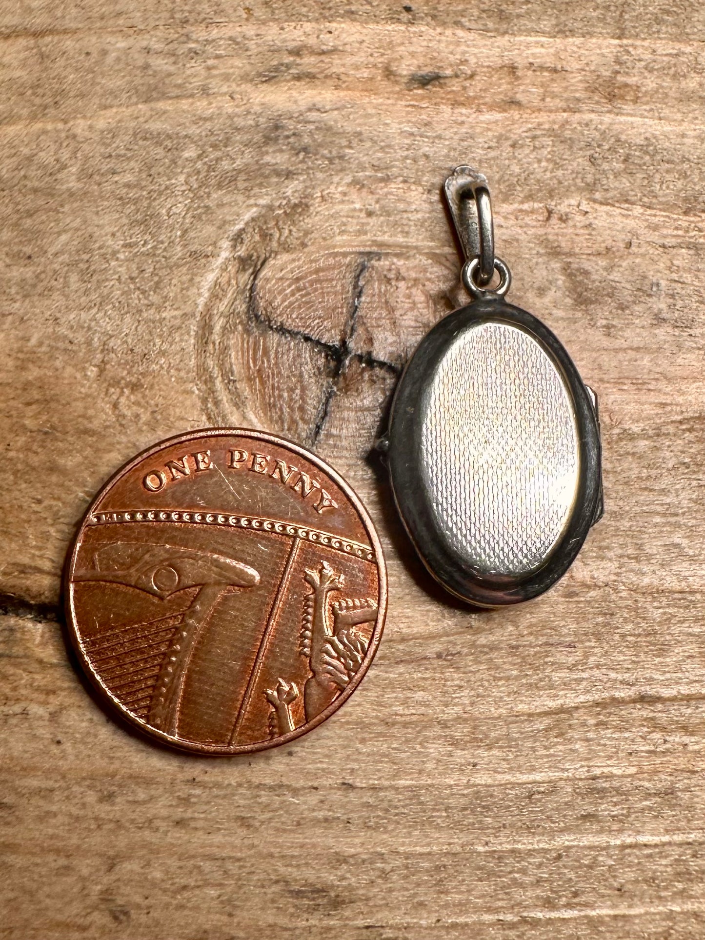 Vintage Oval Textured 925 Silver Locket Pendant